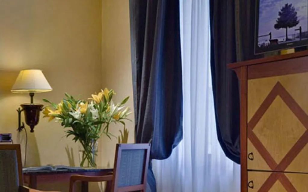 Double or Twin Standard