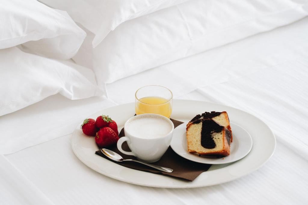 Double or Twin Economy