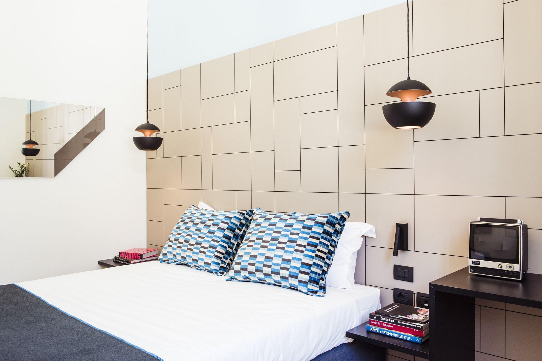 Double Superior Queen Bed