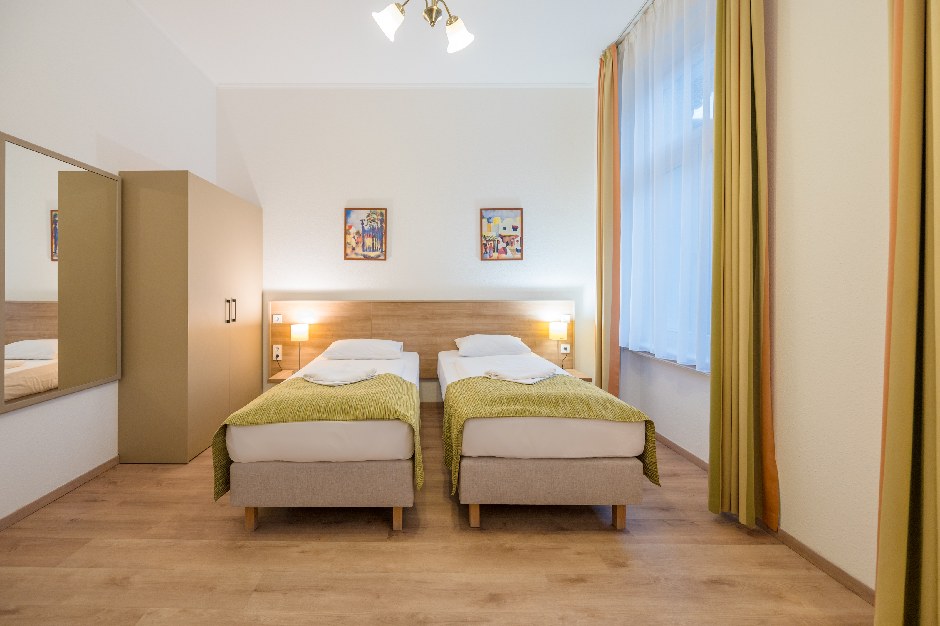 Double or Twin Standard