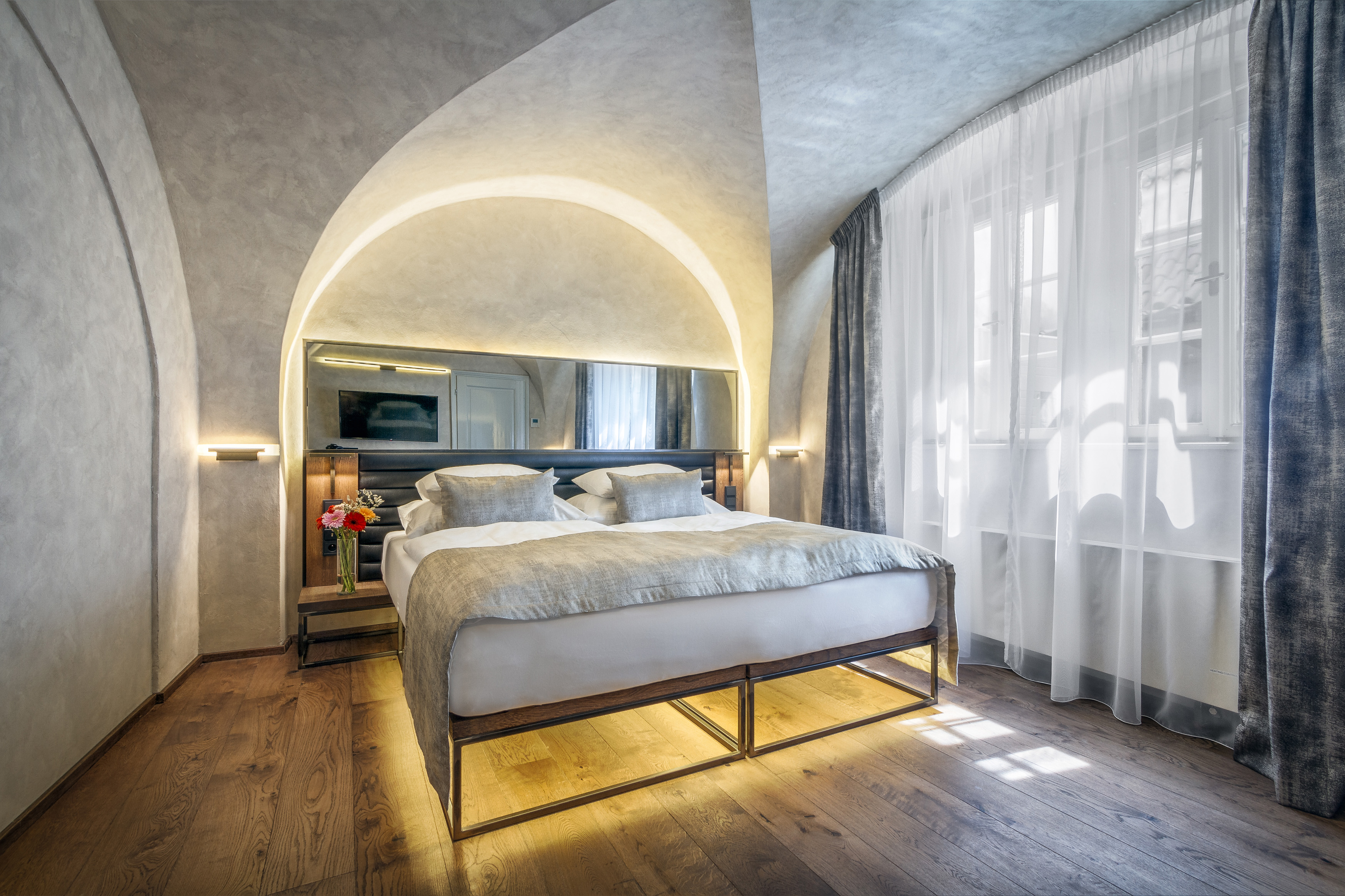 Double or Twin Standard