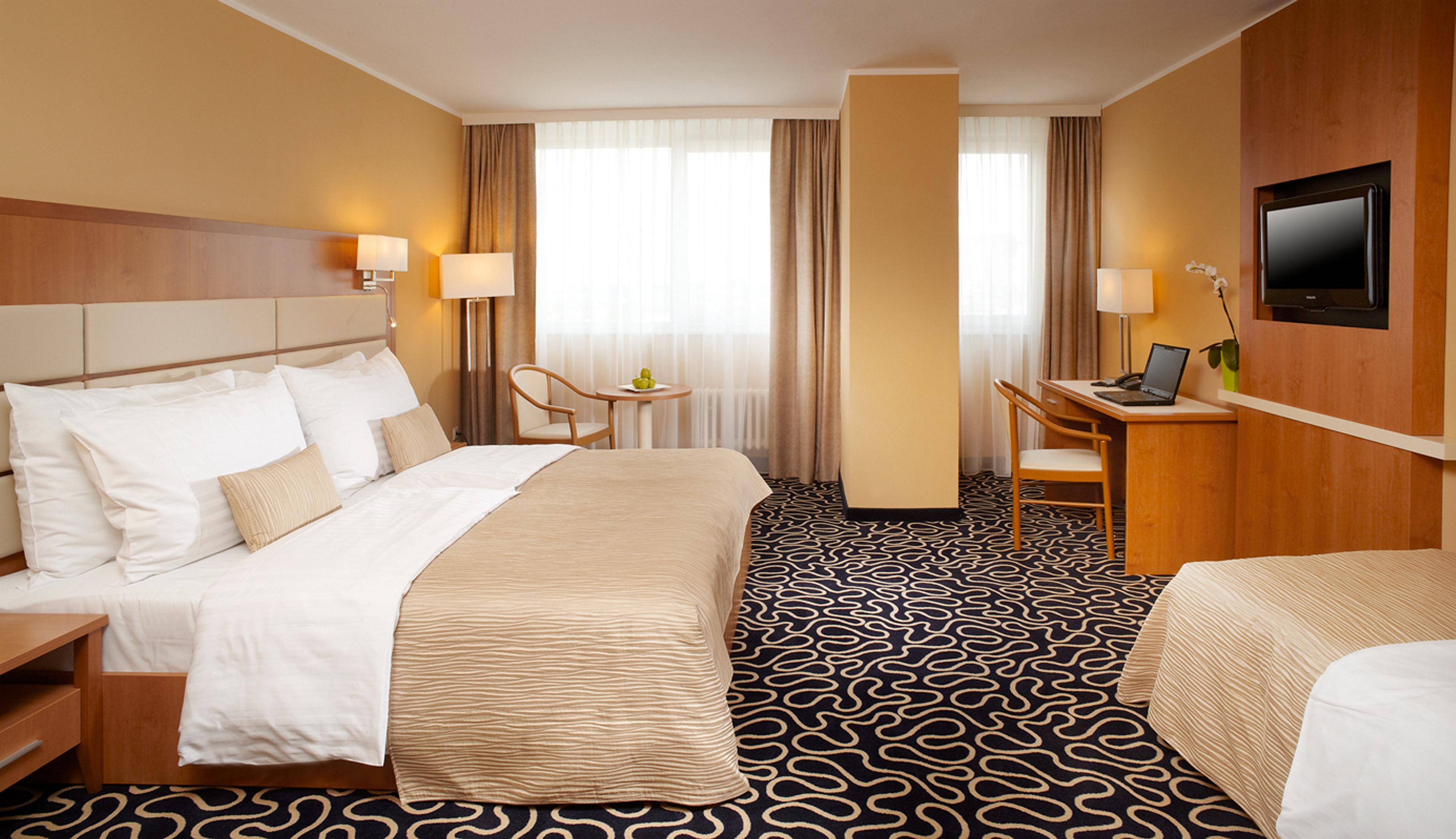 Double or Twin Deluxe