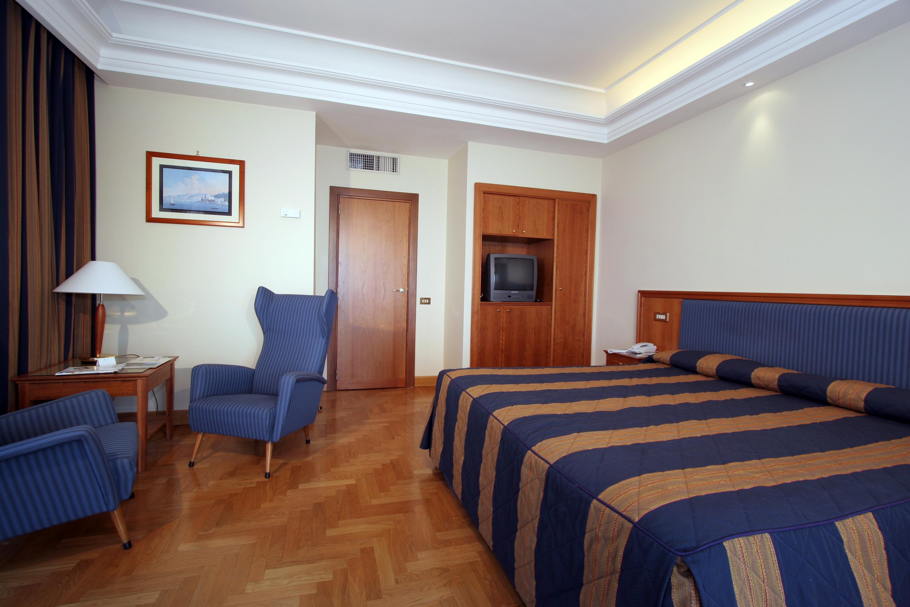 Double or Twin Standard