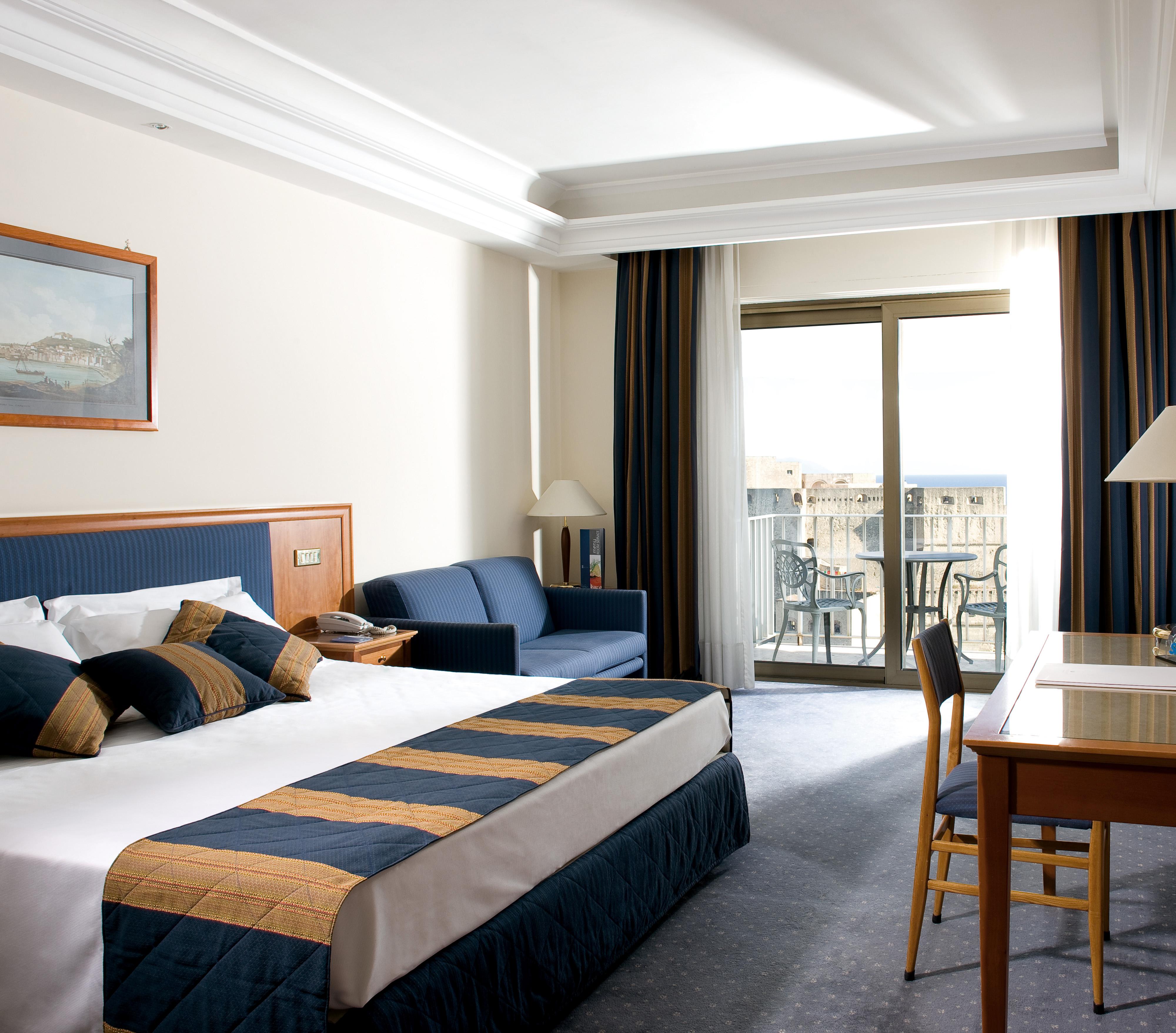 Double or Twin Superior