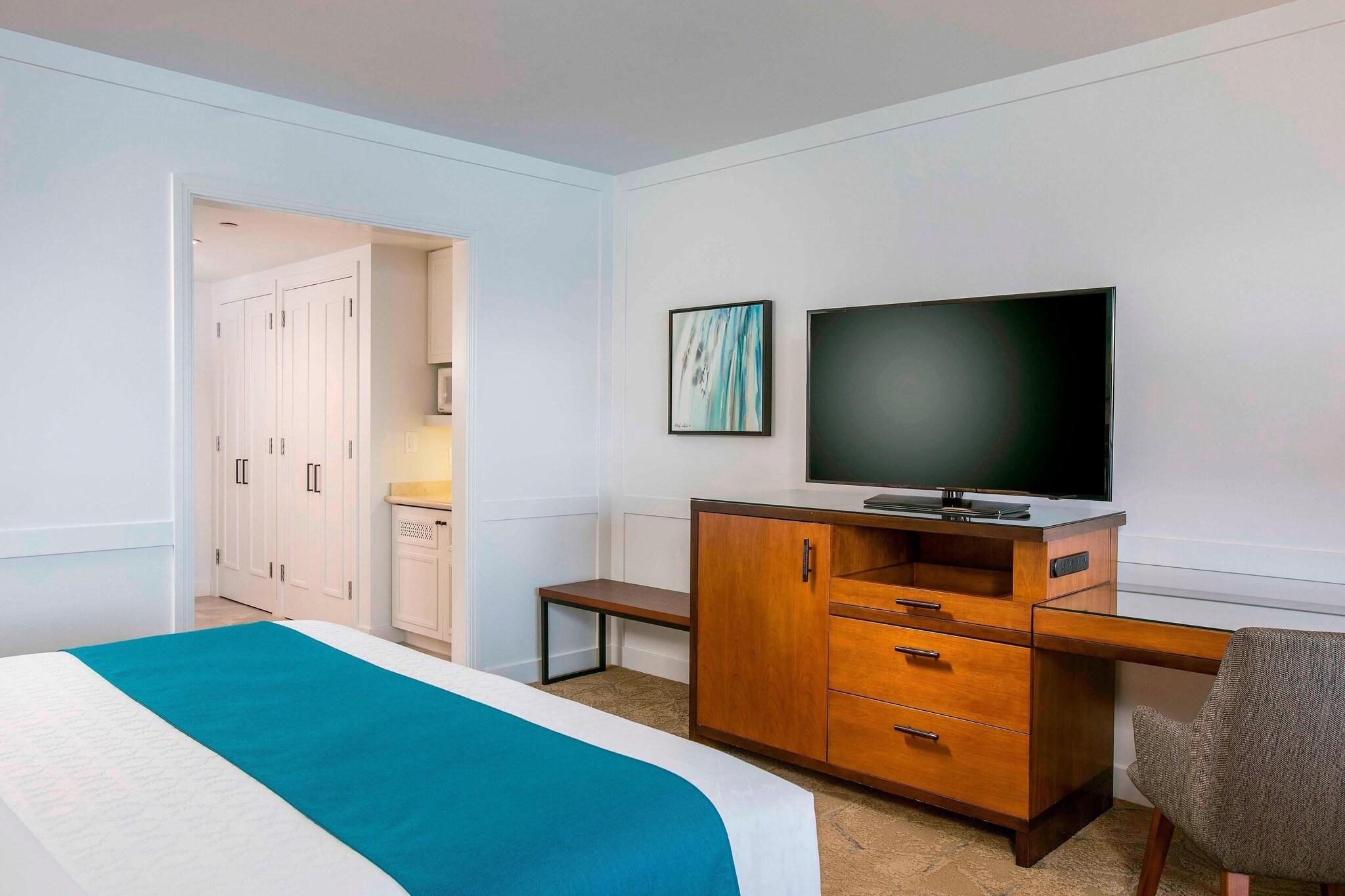 Double Ocean Front King Bed