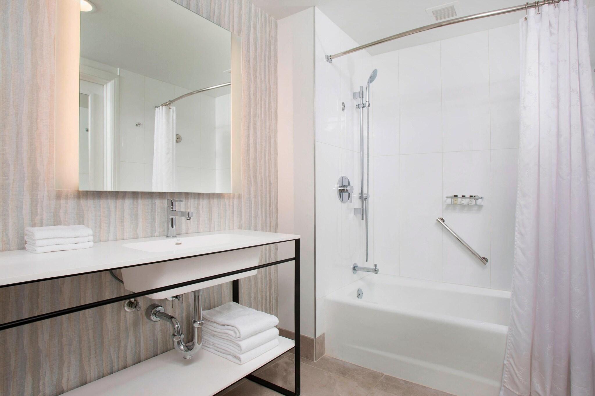 Double Ocean Front King Bed