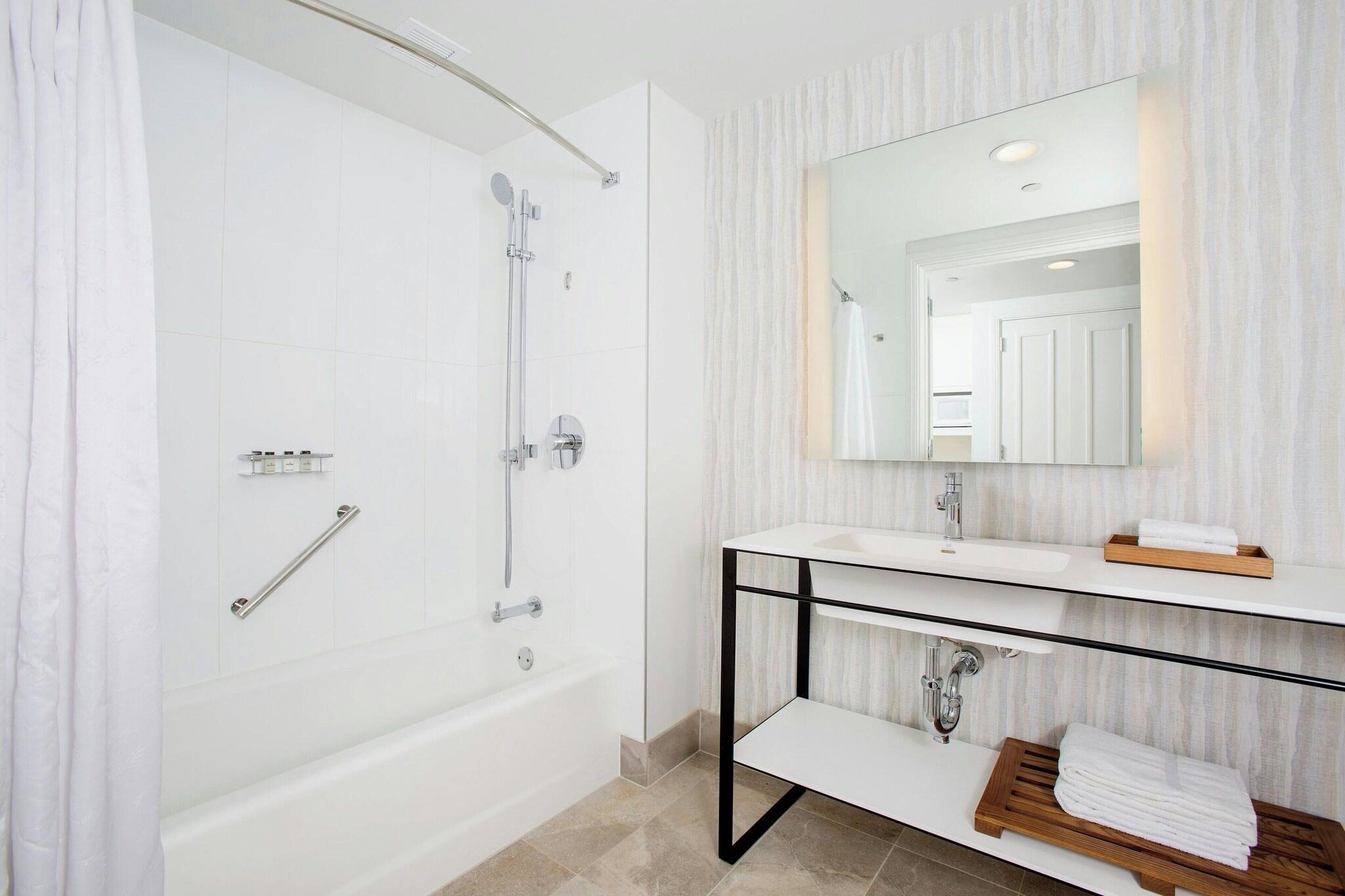 Double Ocean Front King Bed