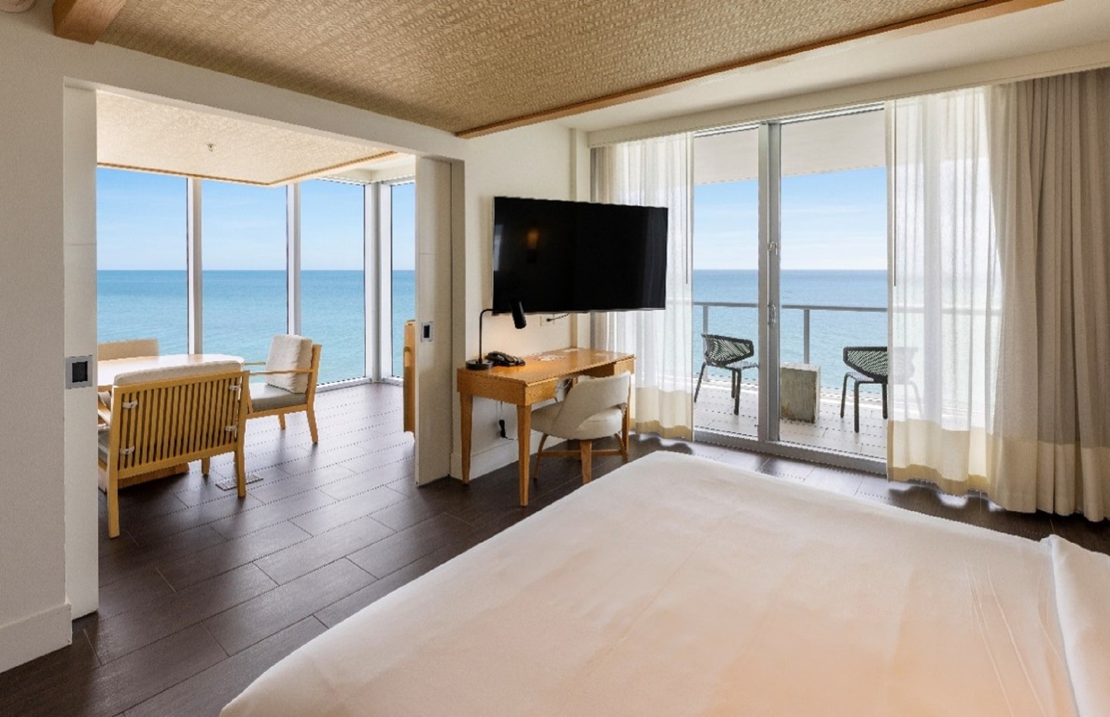 Suite Ocean Front One Bedroom