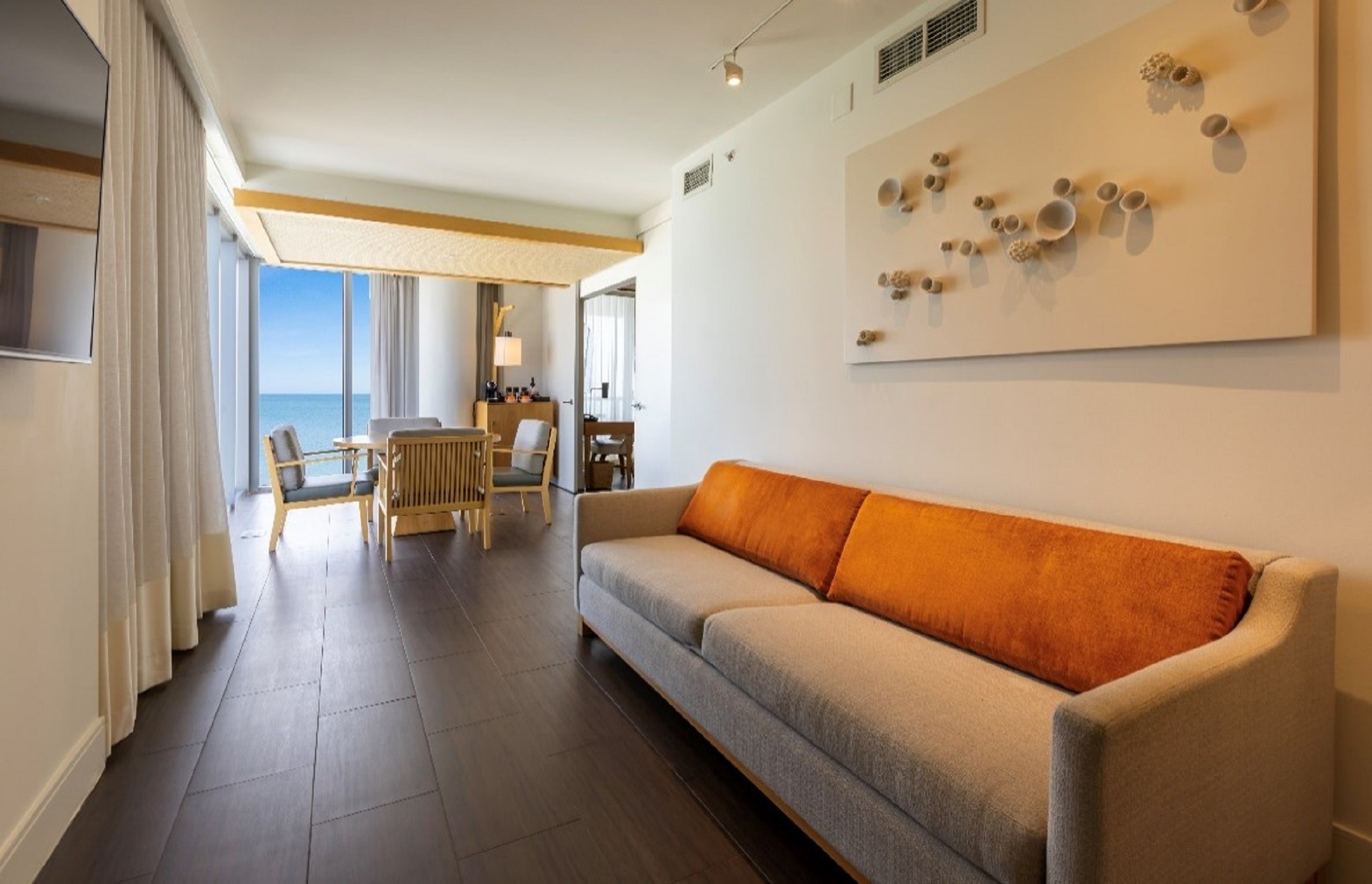 Suite Ocean Front One Bedroom
