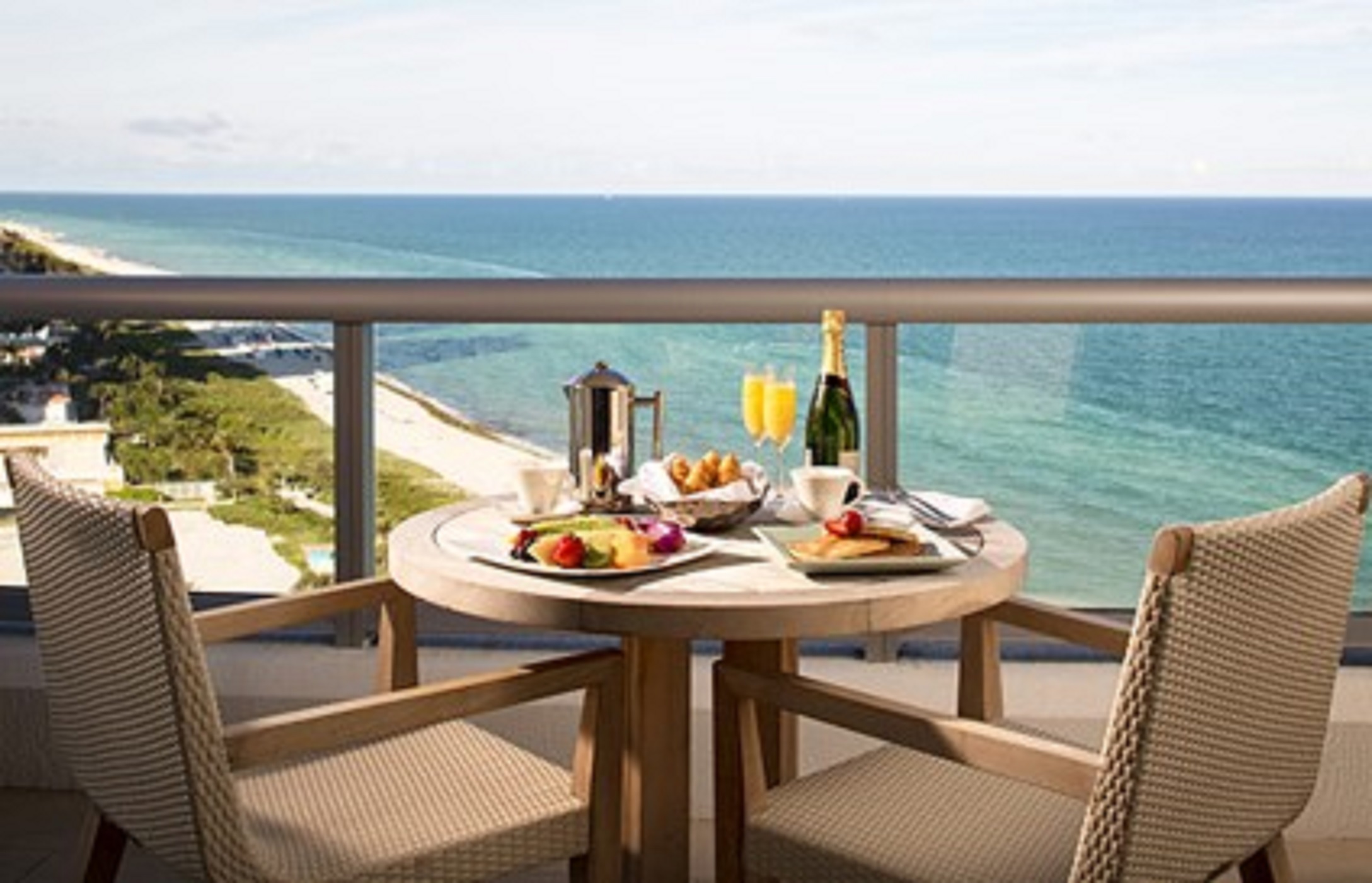 Junior Suite Ocean View Two Queen Beds