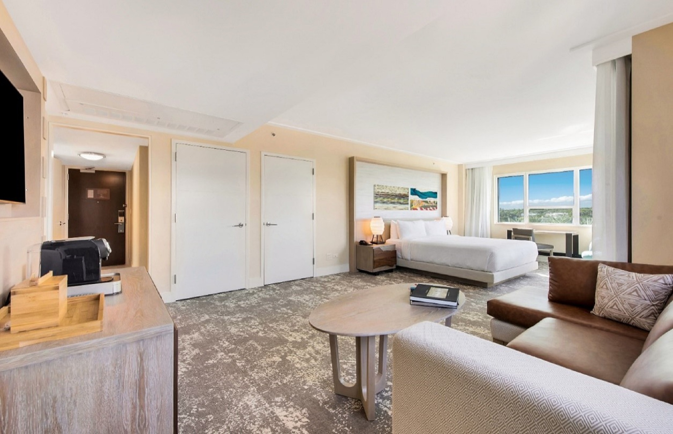 Suite Ocean Front King Bed