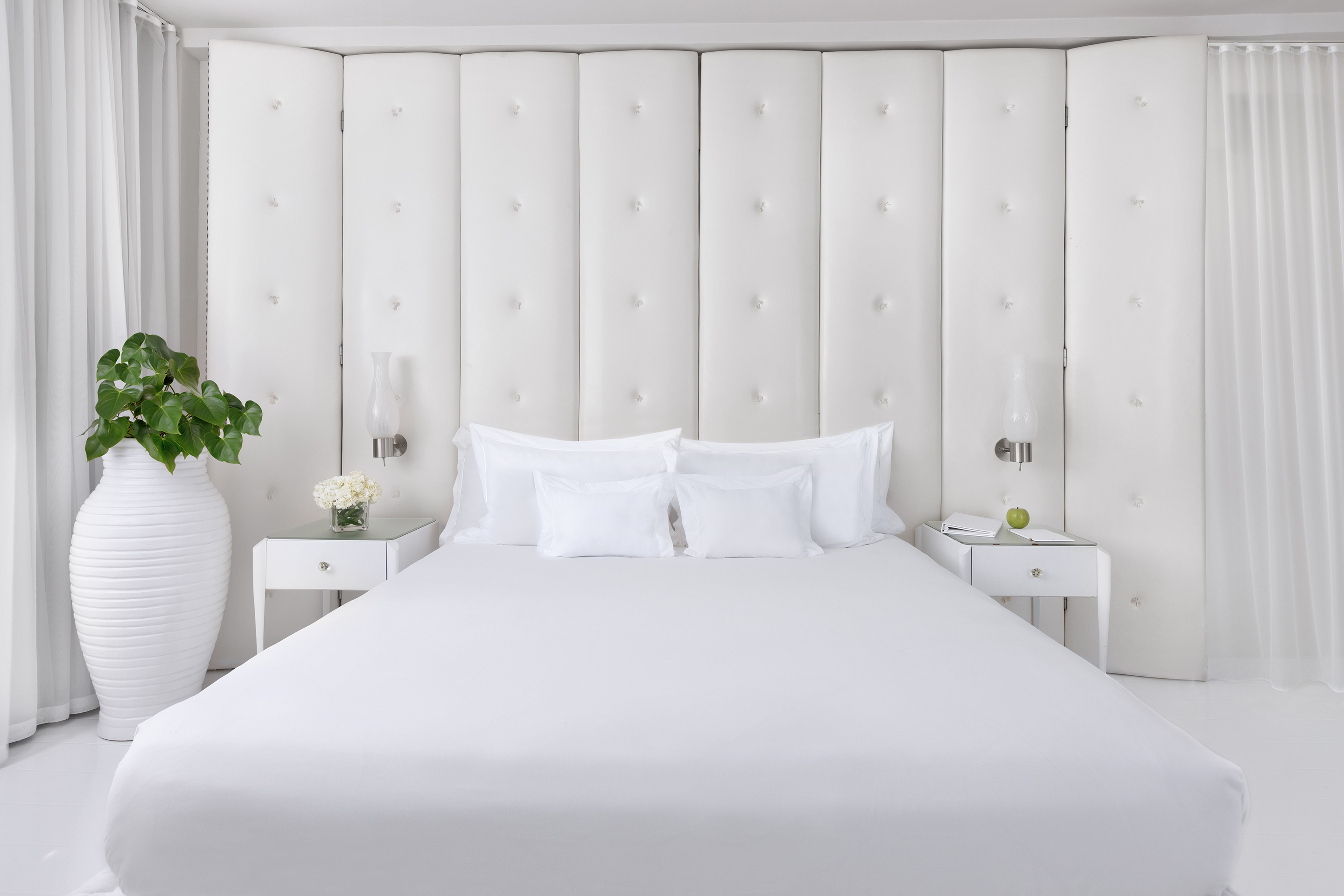 Double Partial Ocean View King Bed