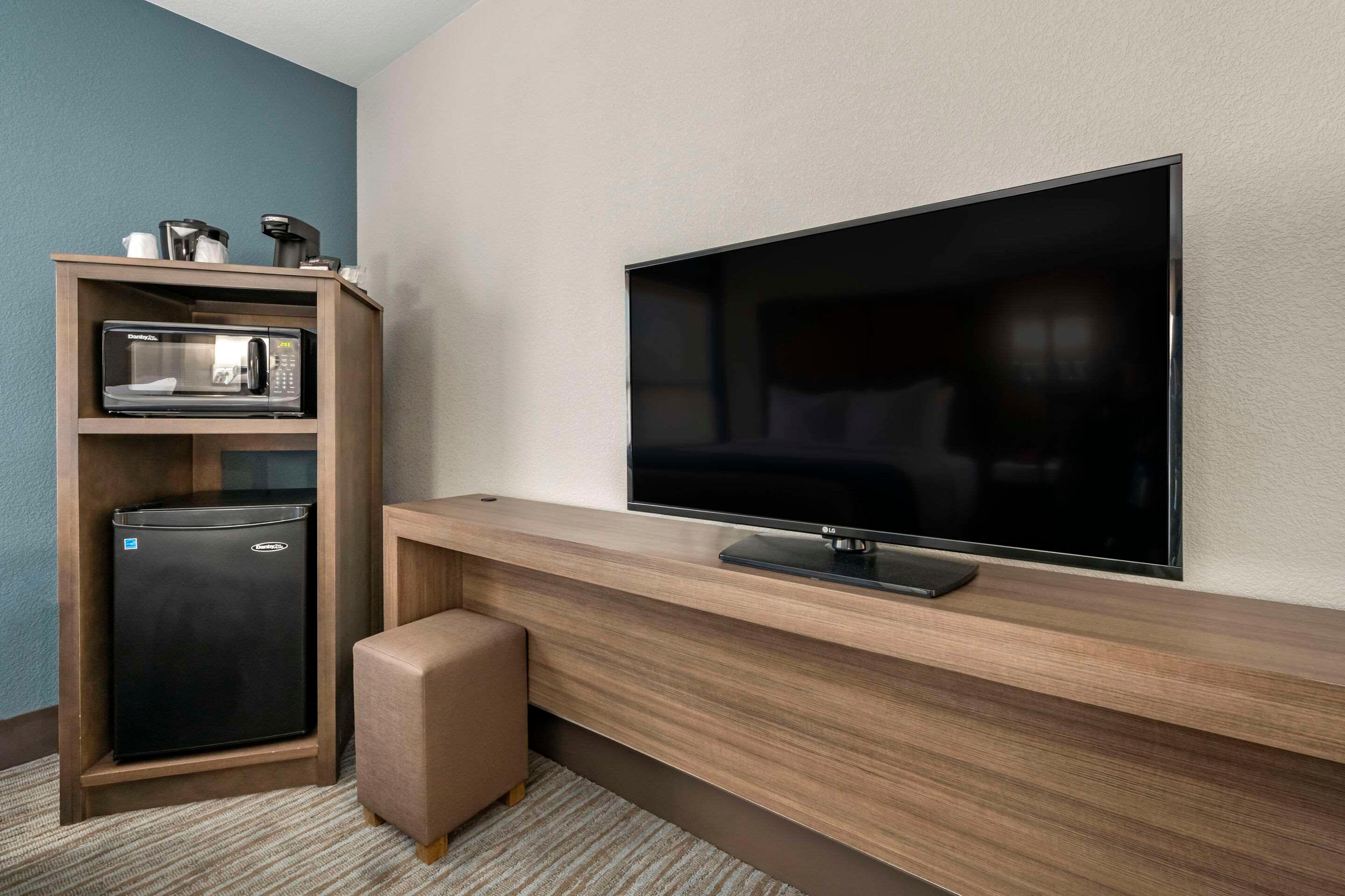 Double Two Queen Beds