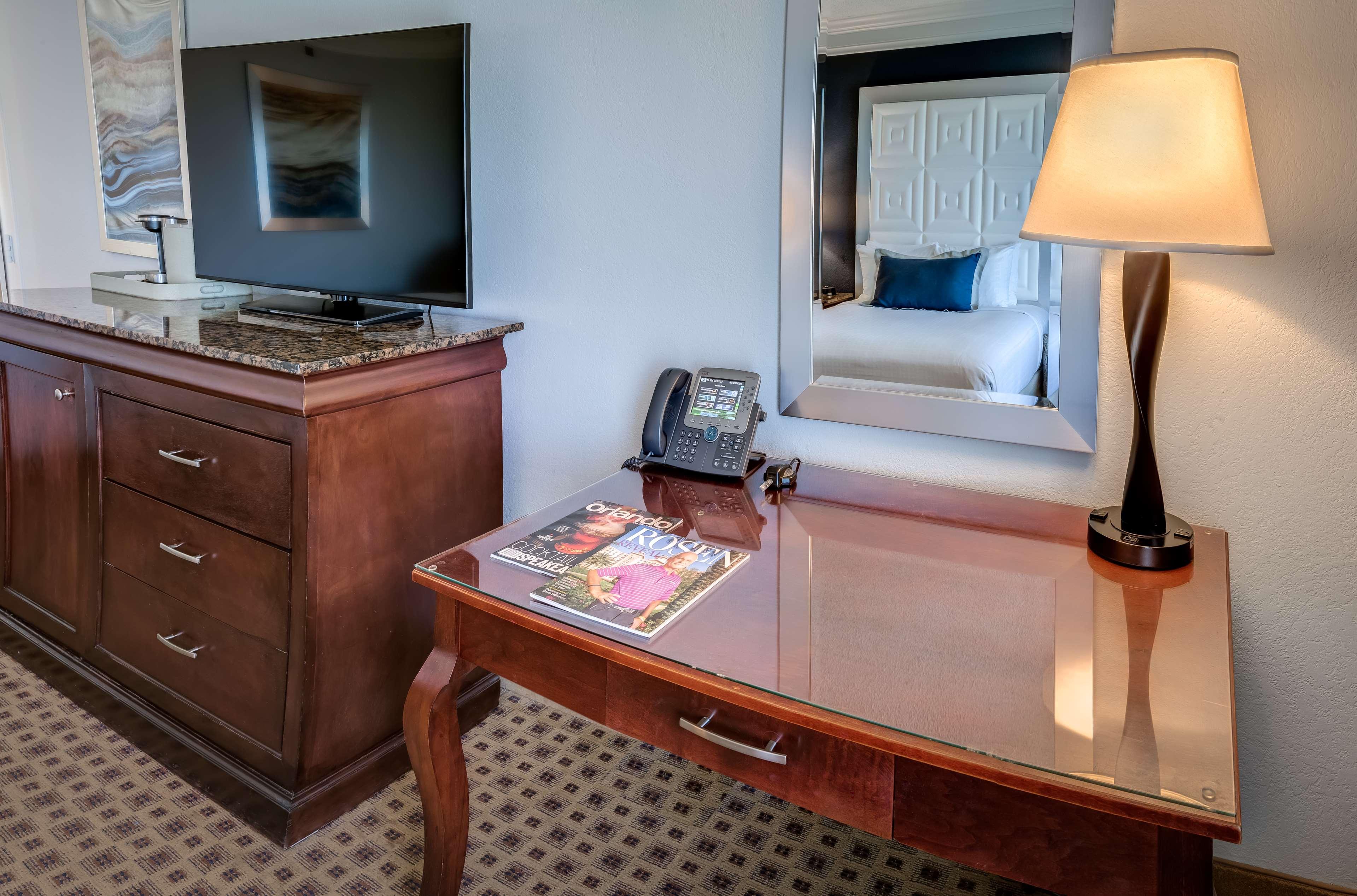 Double Deluxe King Bed