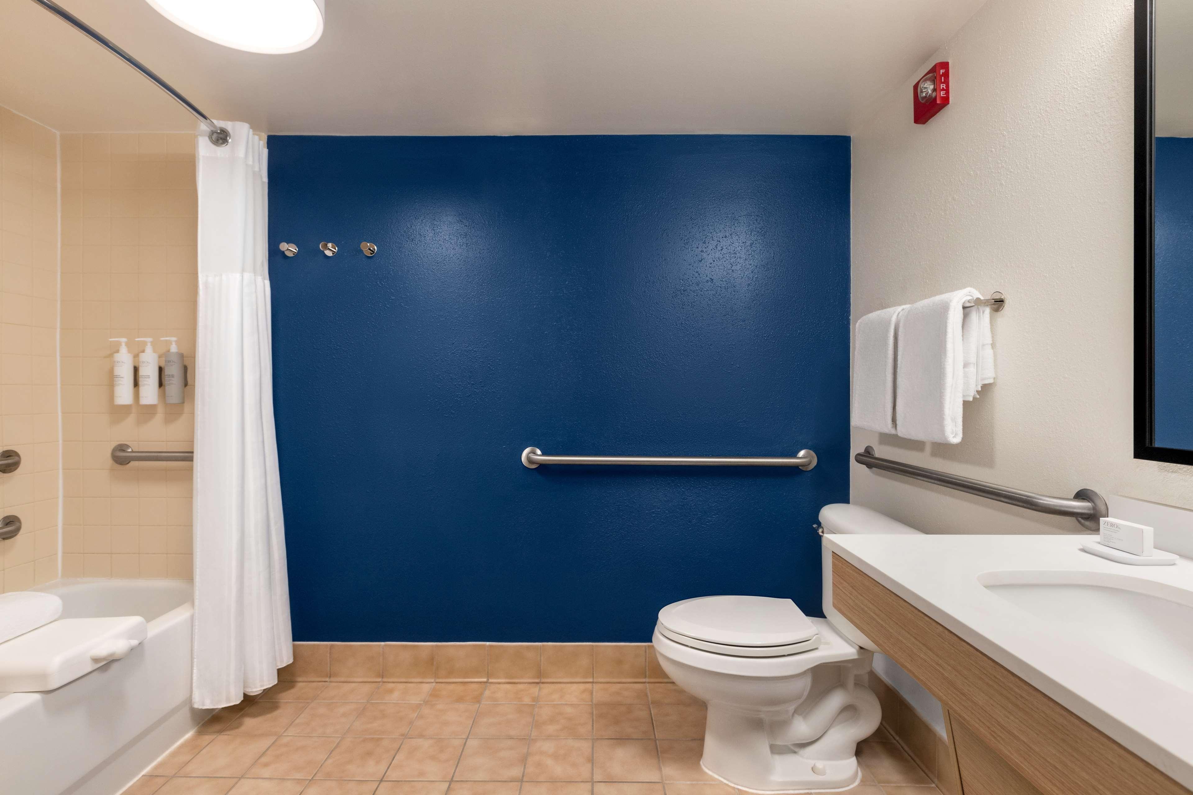 Double Accessible King Size Bed