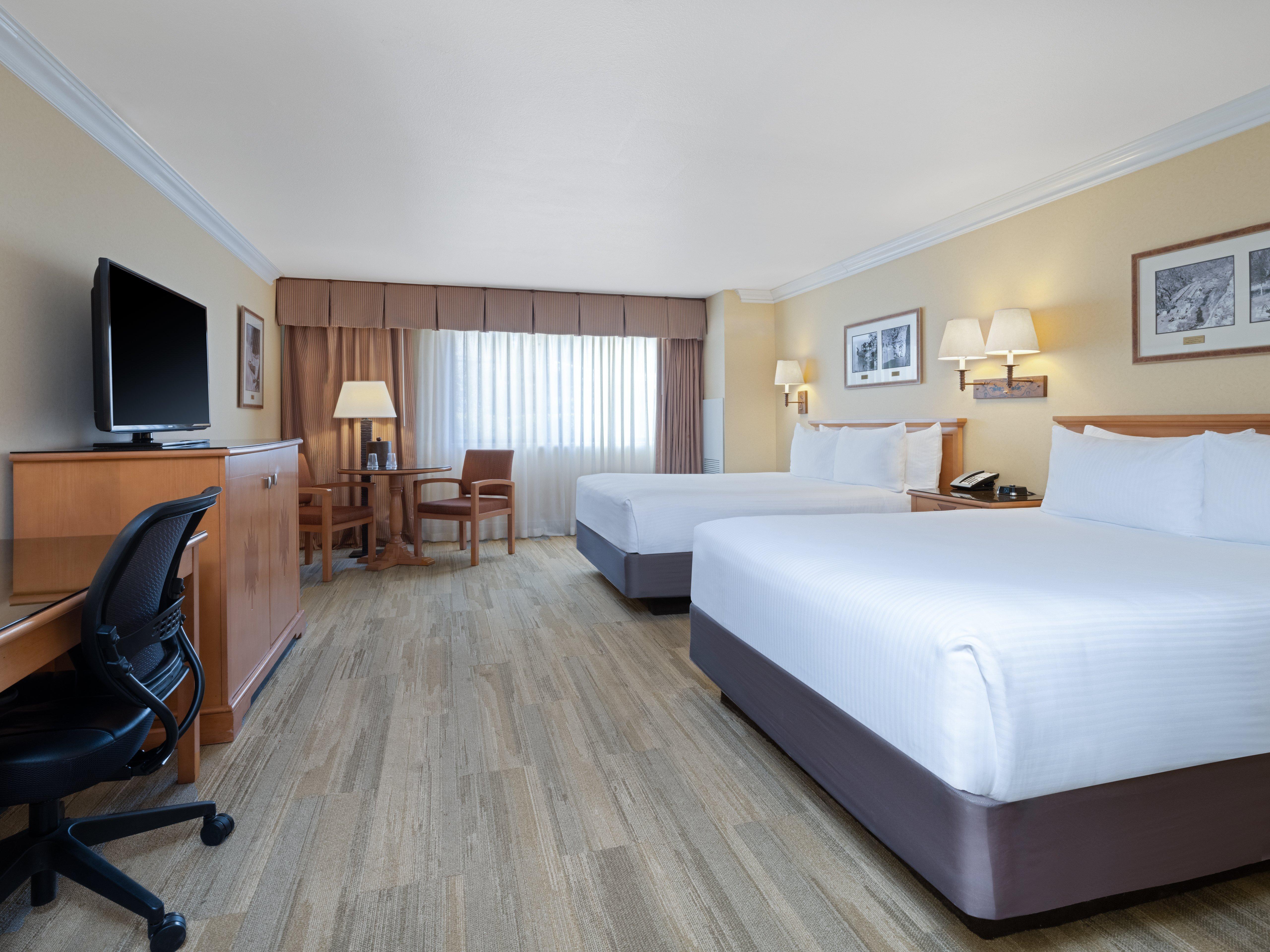 Quadruple Two Queen Beds Premium