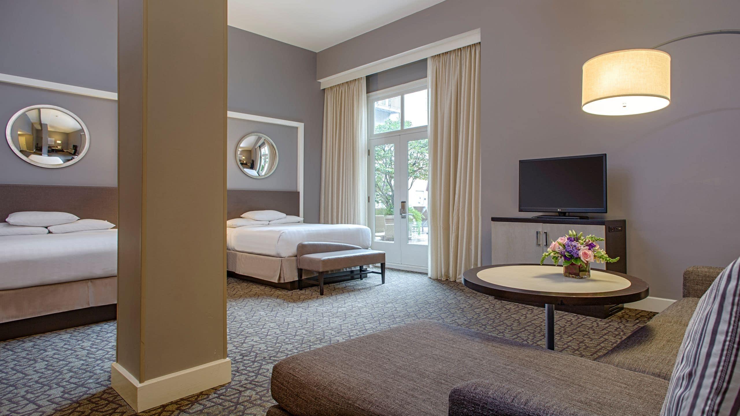 Suite Two Queen Beds Non Smoking