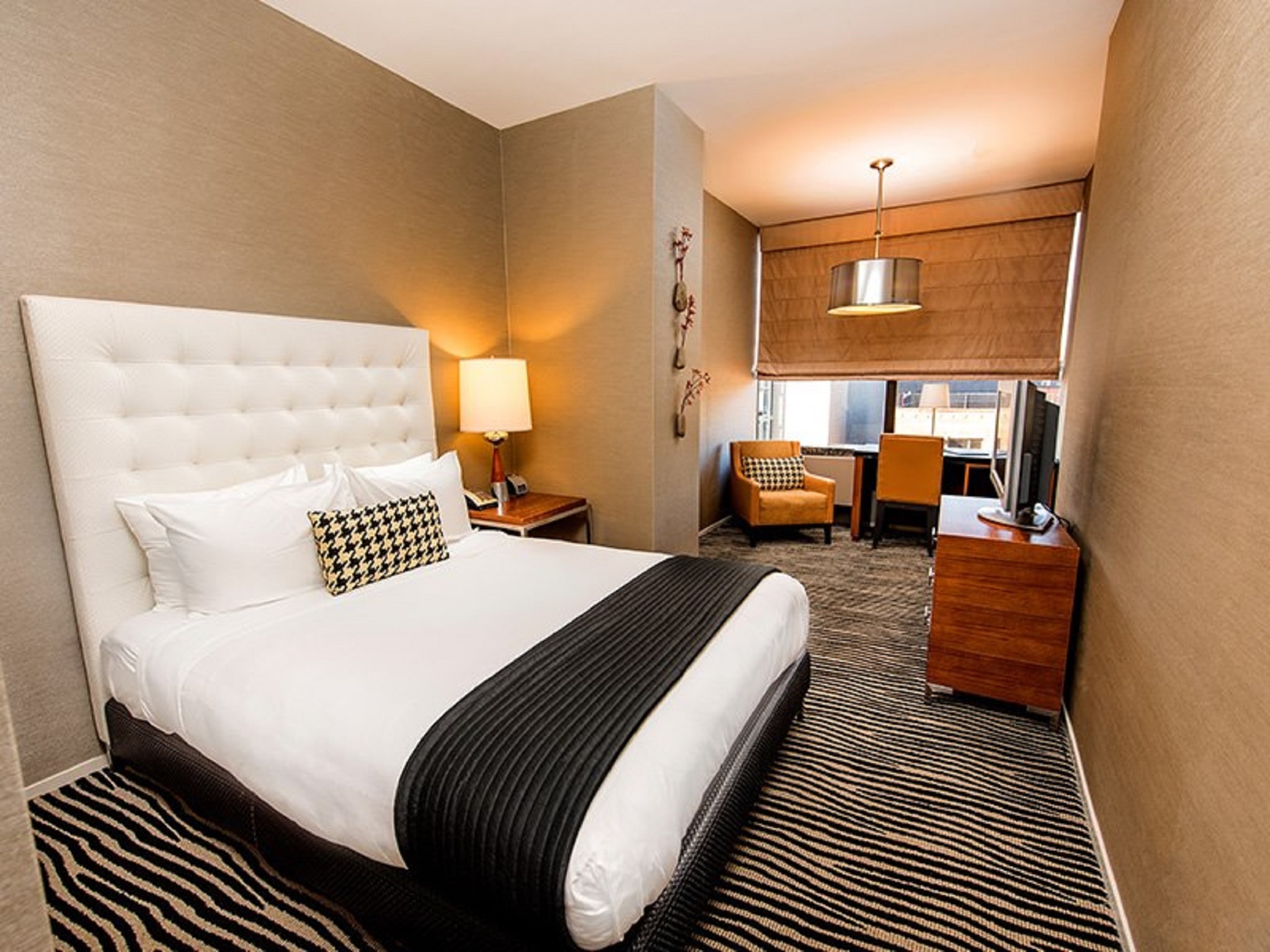 Double Superior Queen Bed