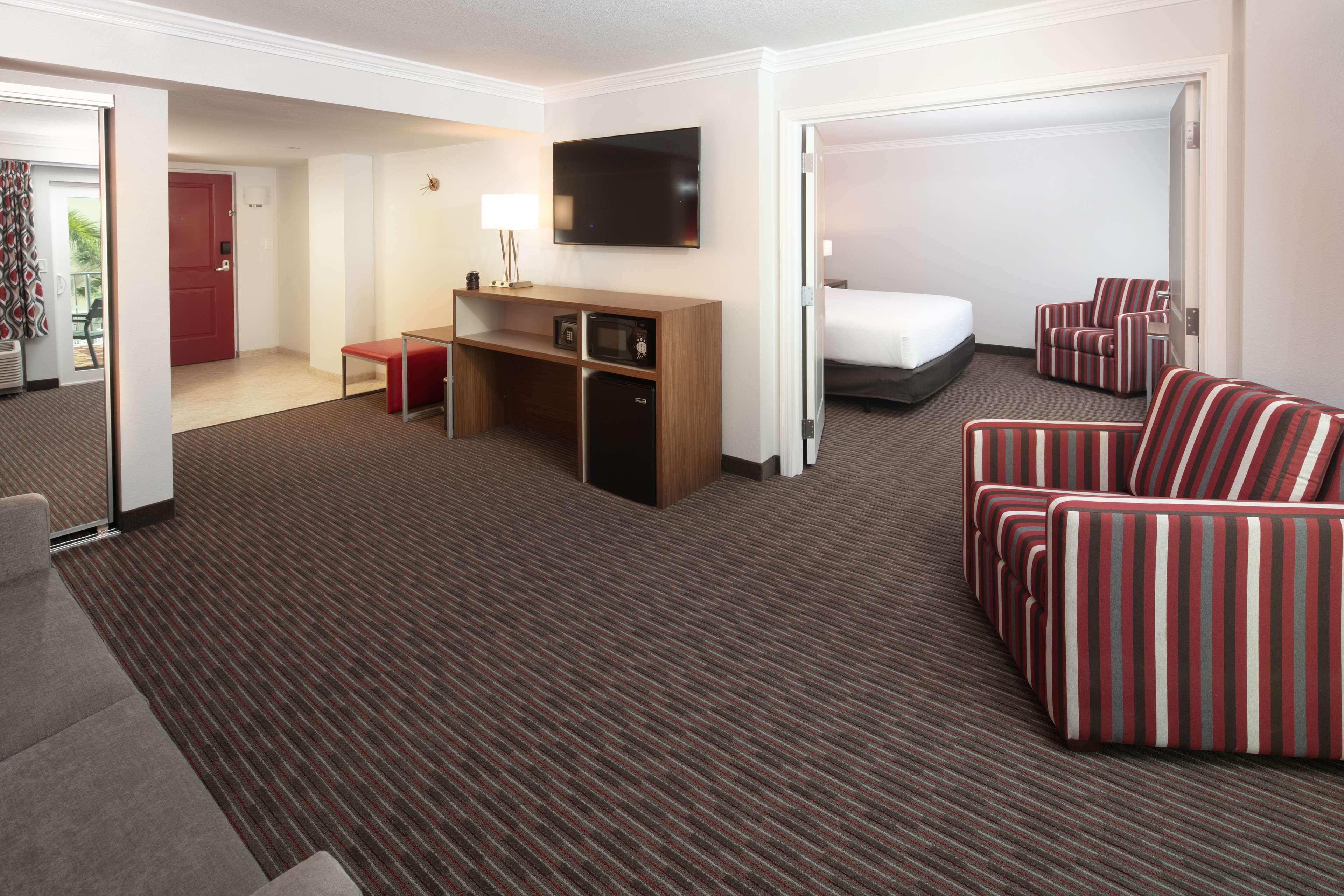 Suite with Kitchenette