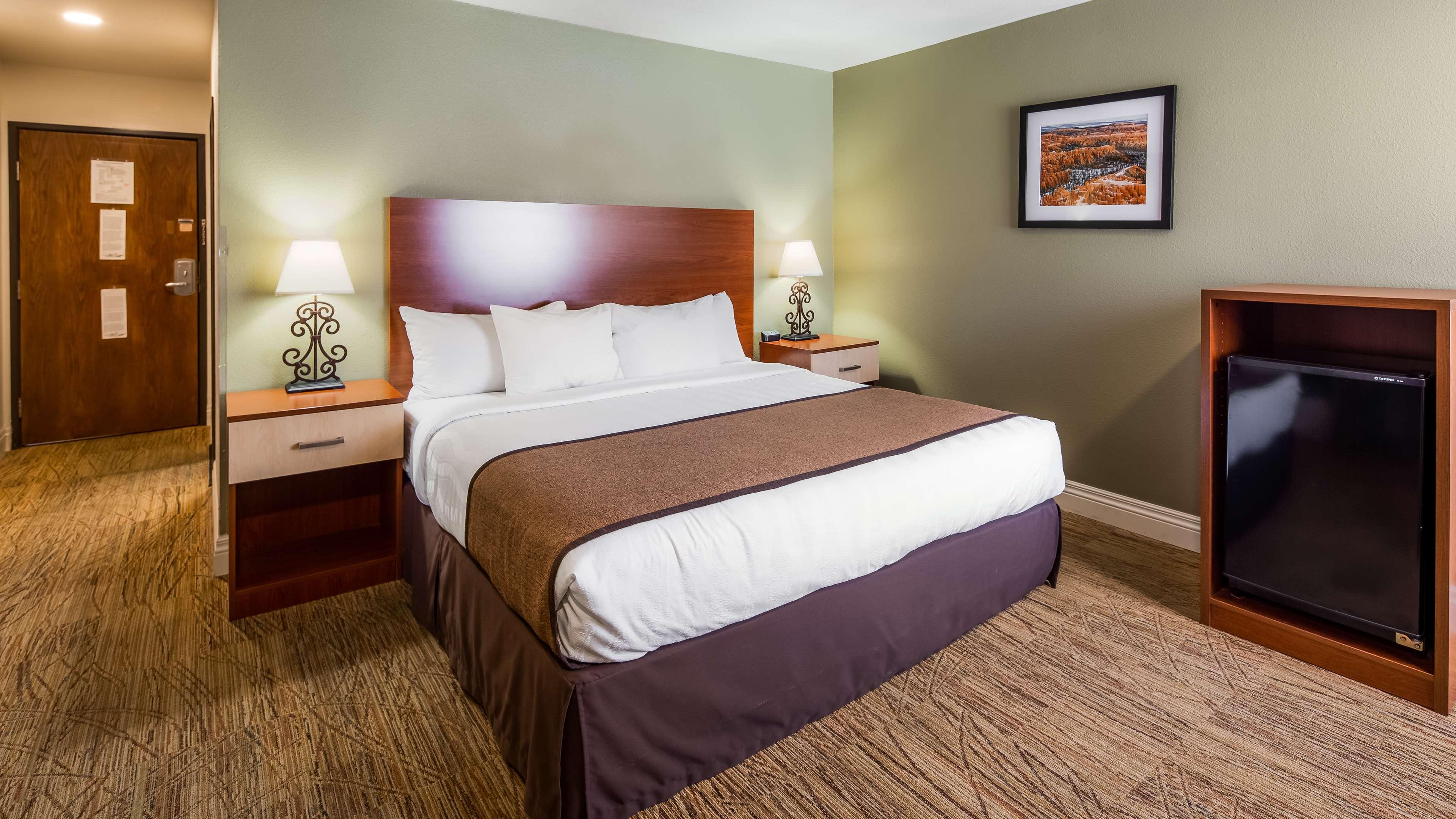 Room Queen Bed Non Smoking