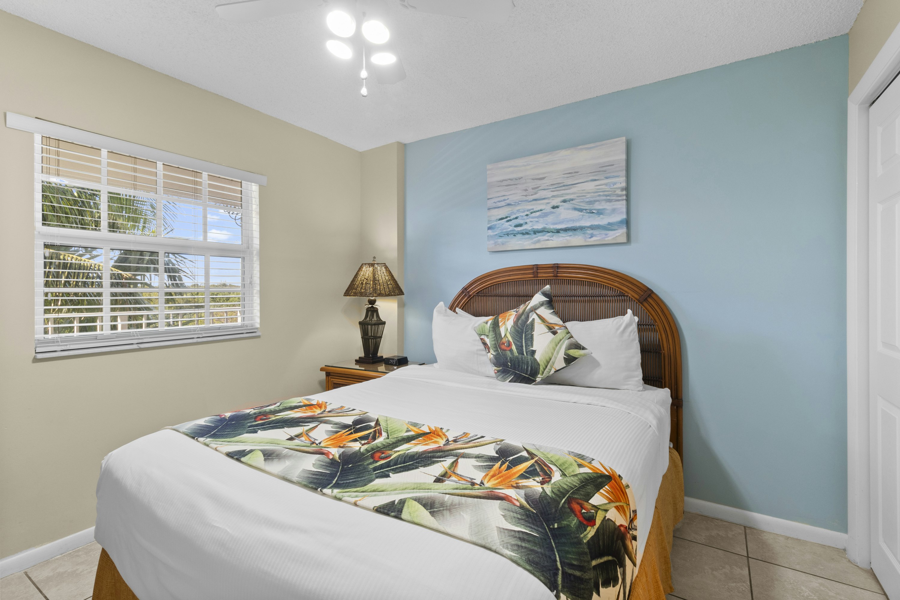 Suite Partial Ocean View One Bedroom