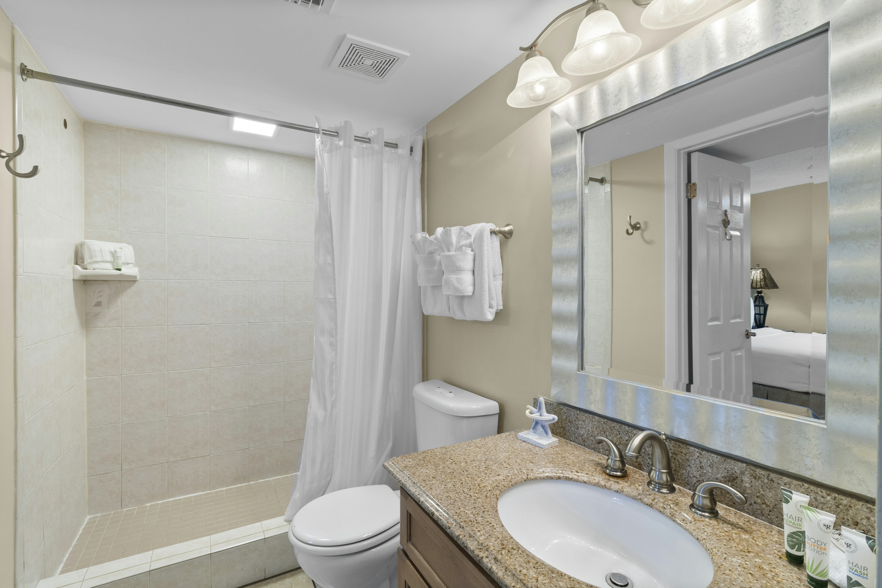 Suite Partial Ocean View One Bedroom