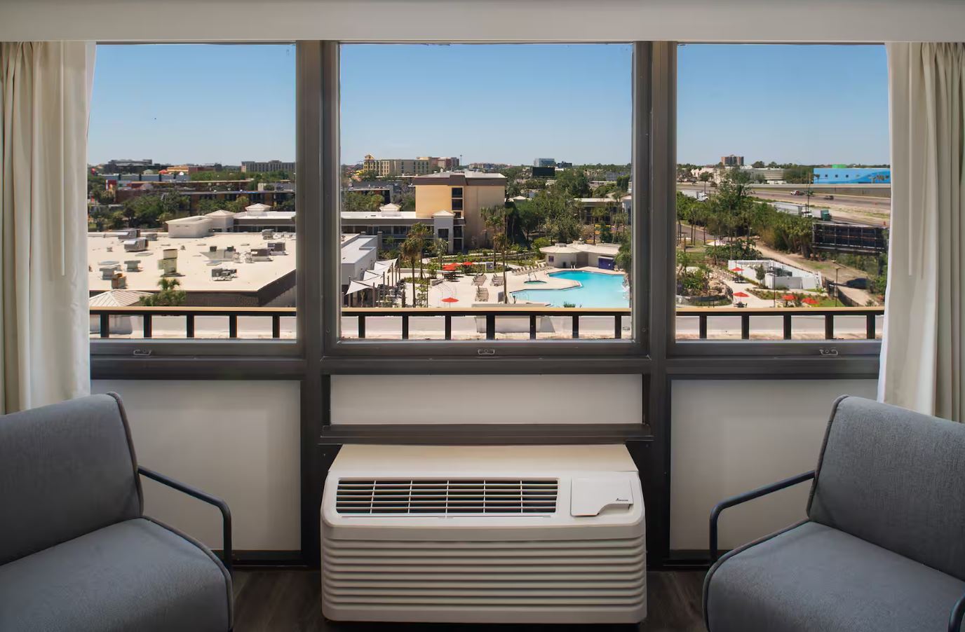 Double Deluxe King Bed