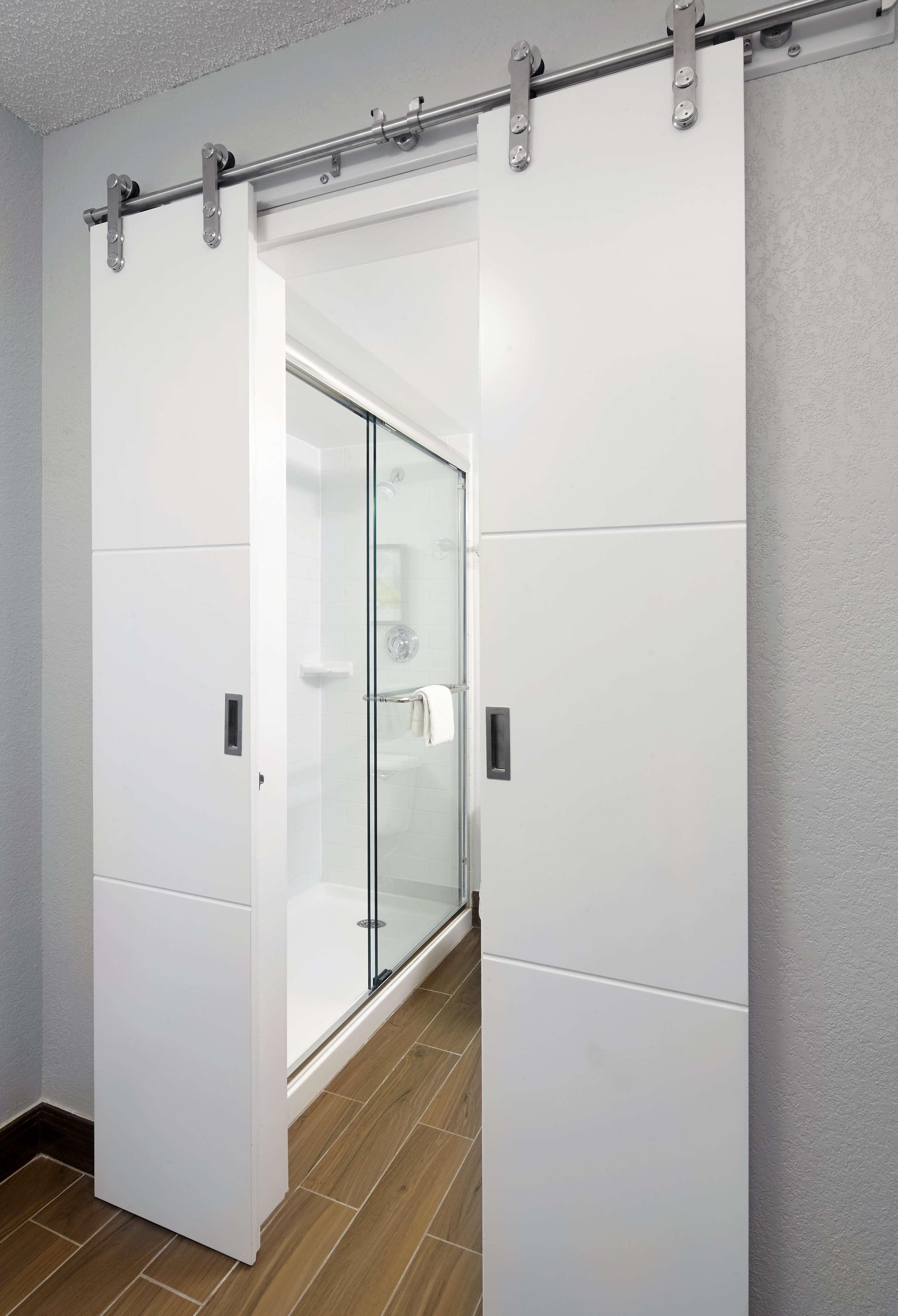 Double Deluxe King Bed