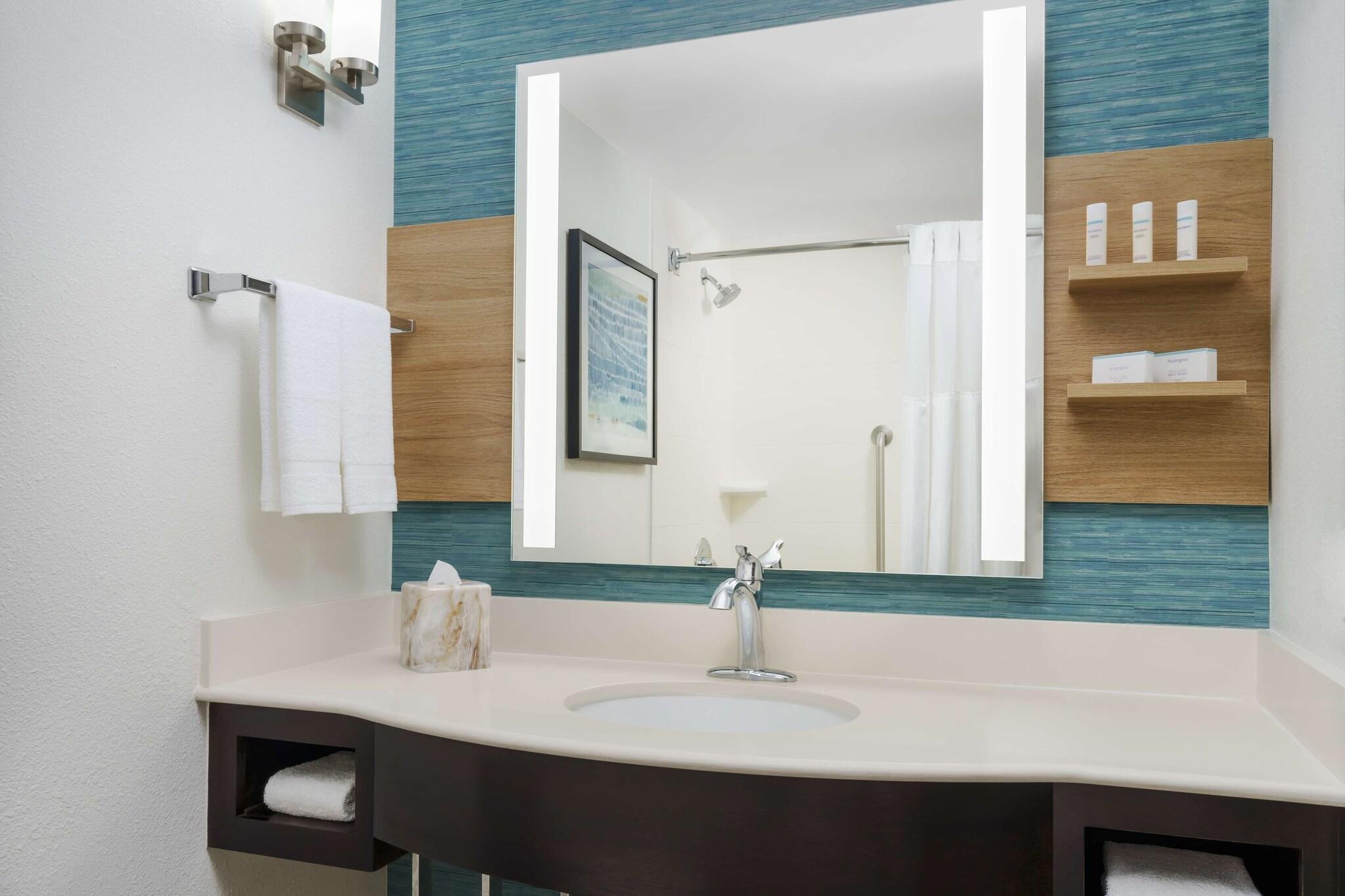 Suite Two Queen Beds