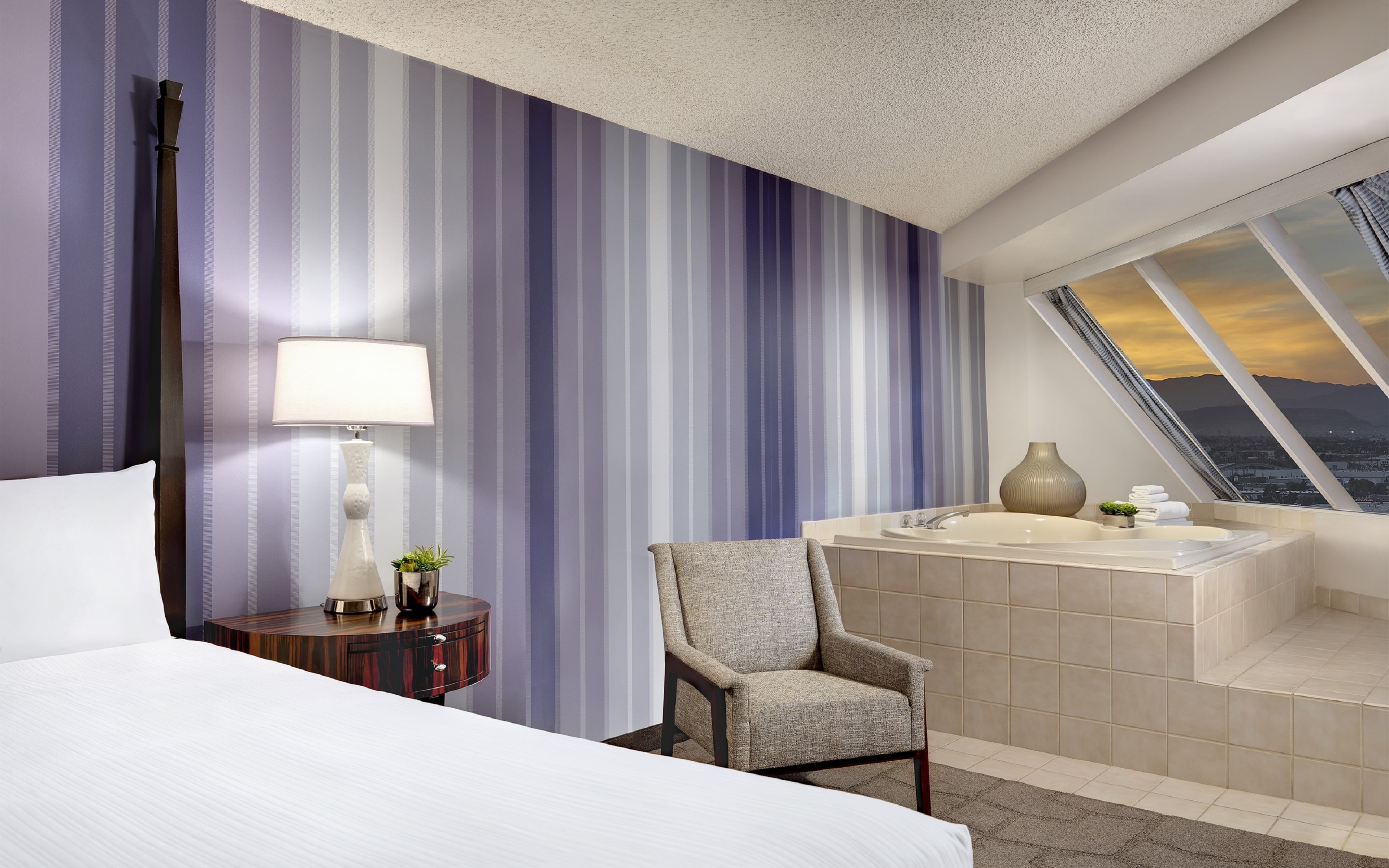 Suite Two Queen Beds