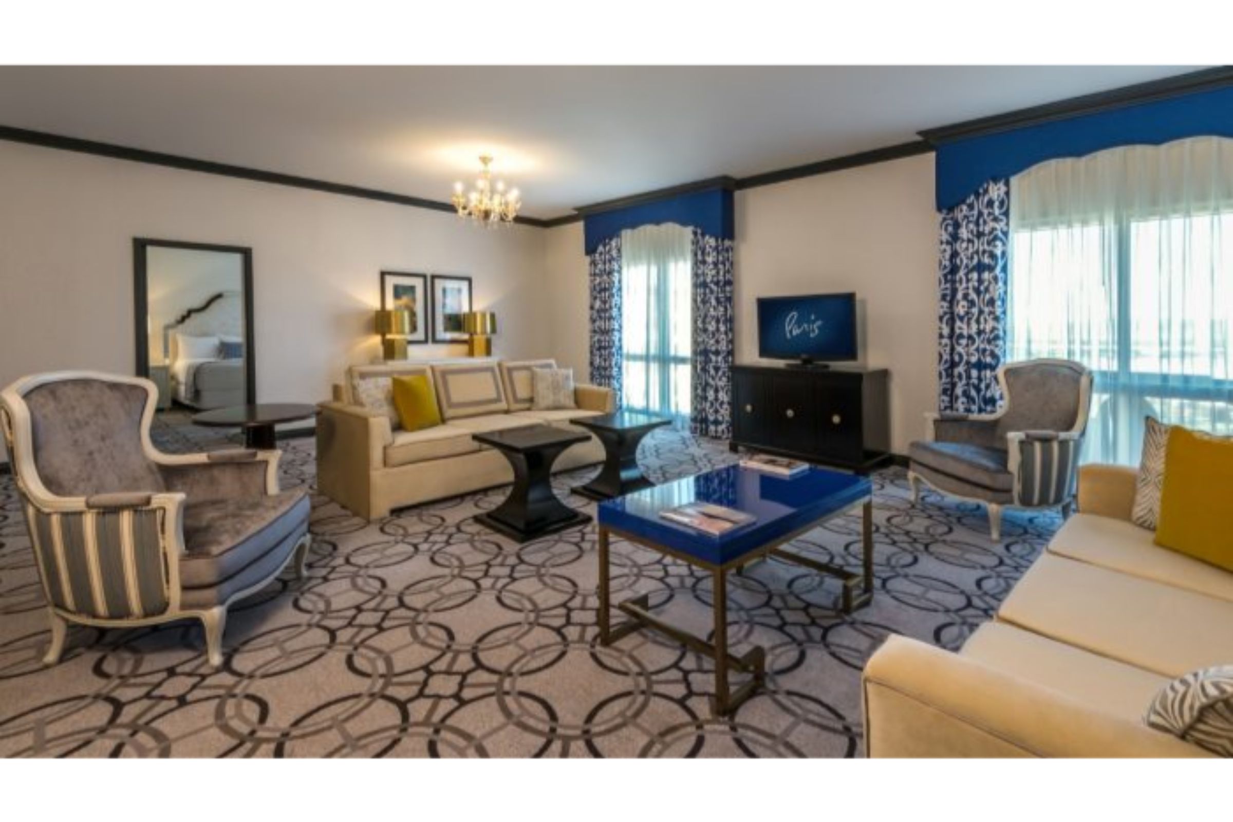 Suite King Size Bed