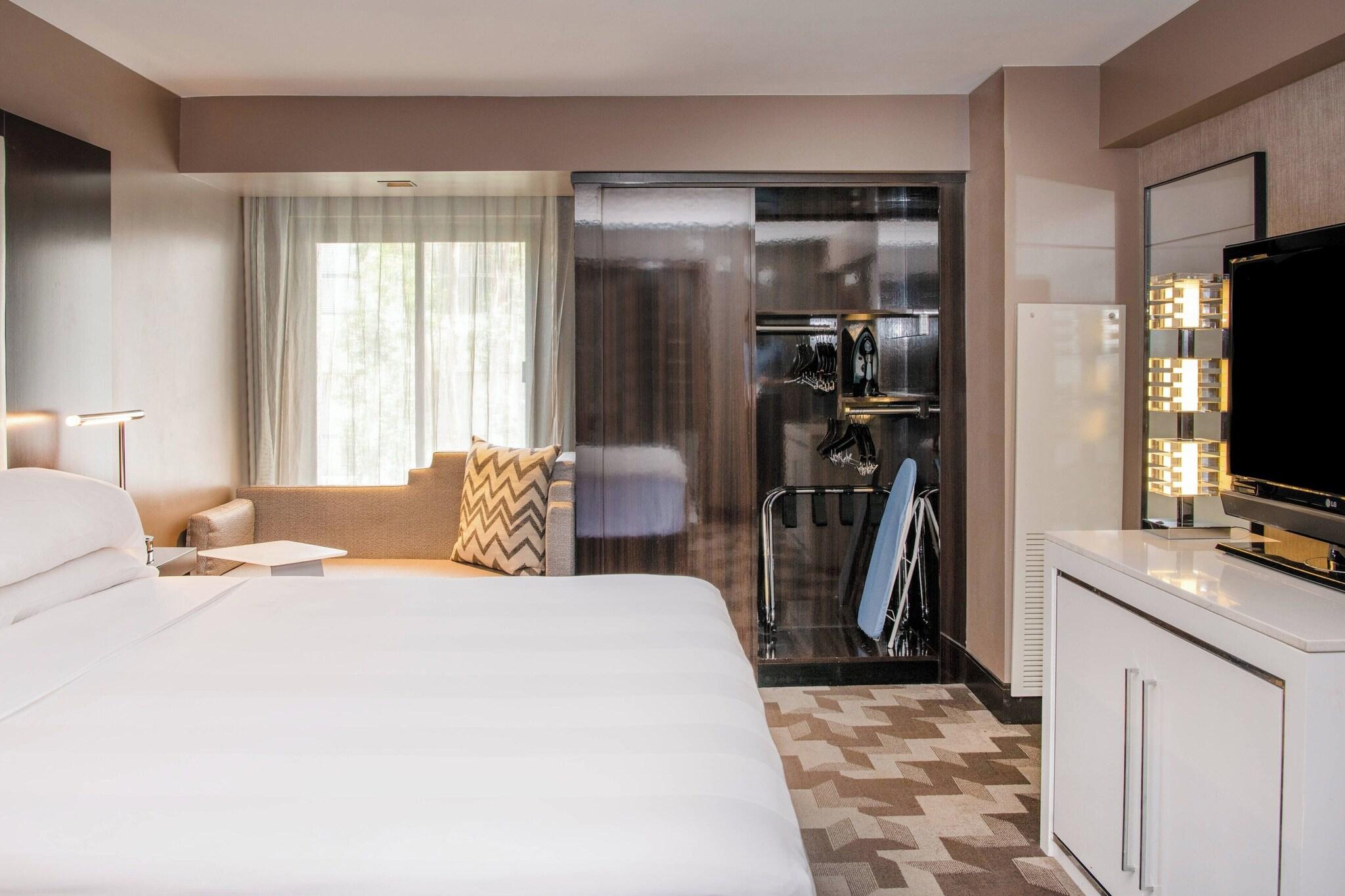 Double Accessible King Size Bed