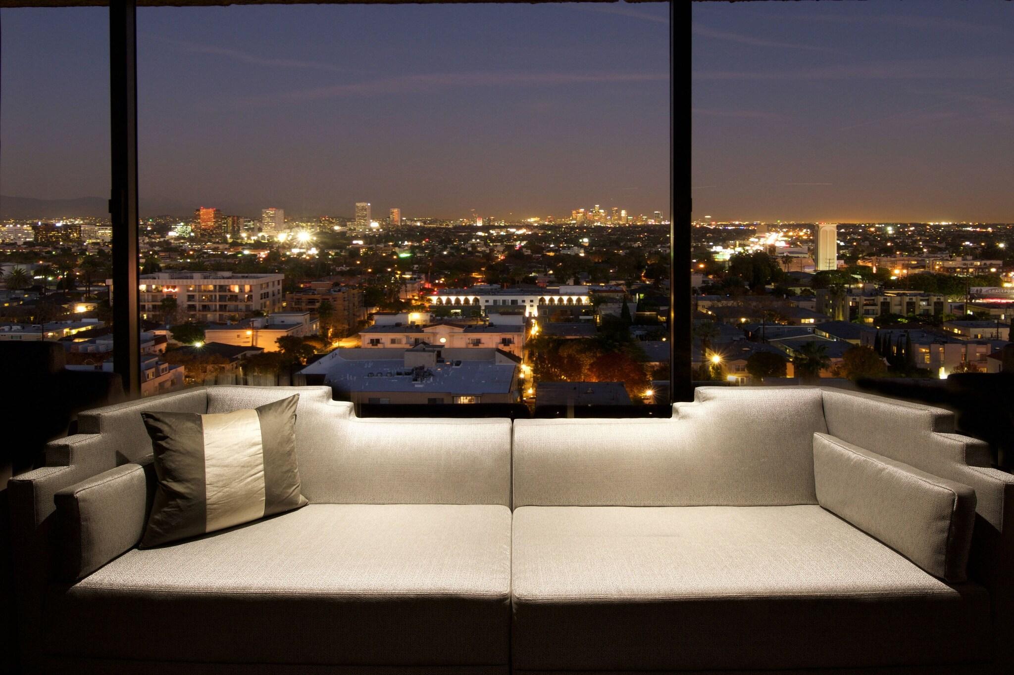 Double Executive King Bed