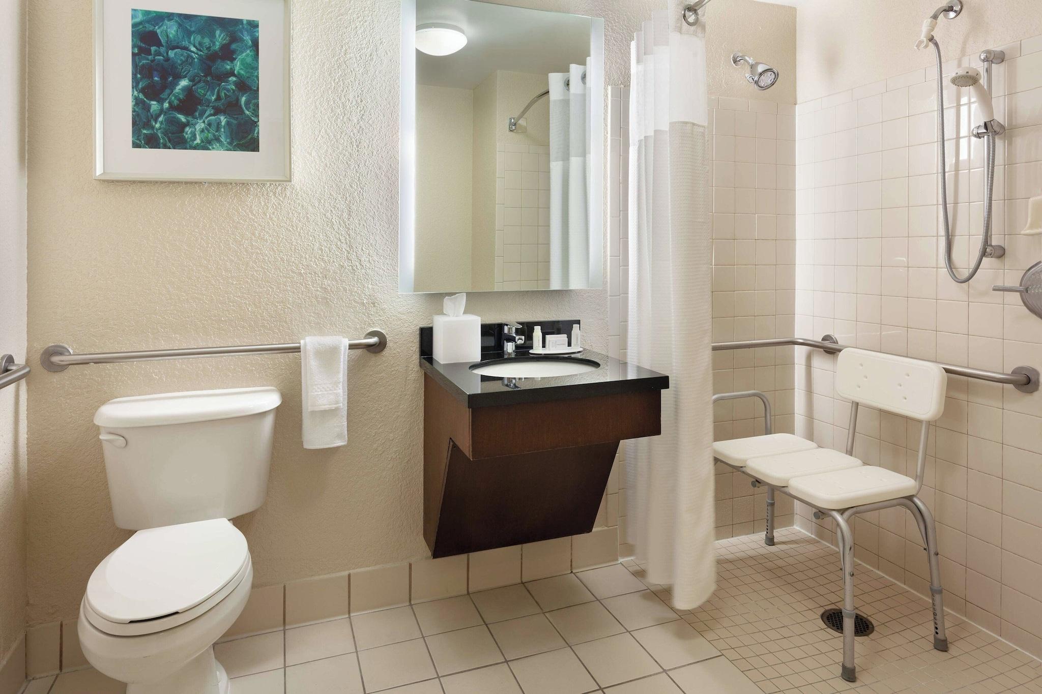 Double Accessible
