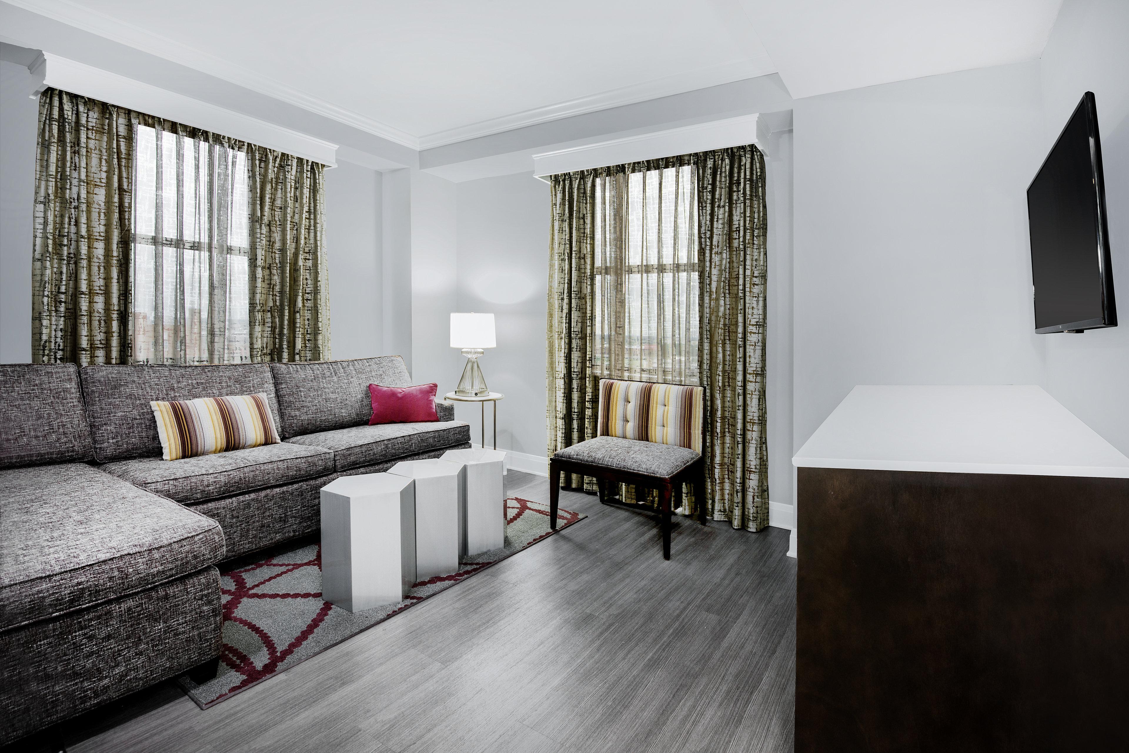 Suite Queen Size Bed