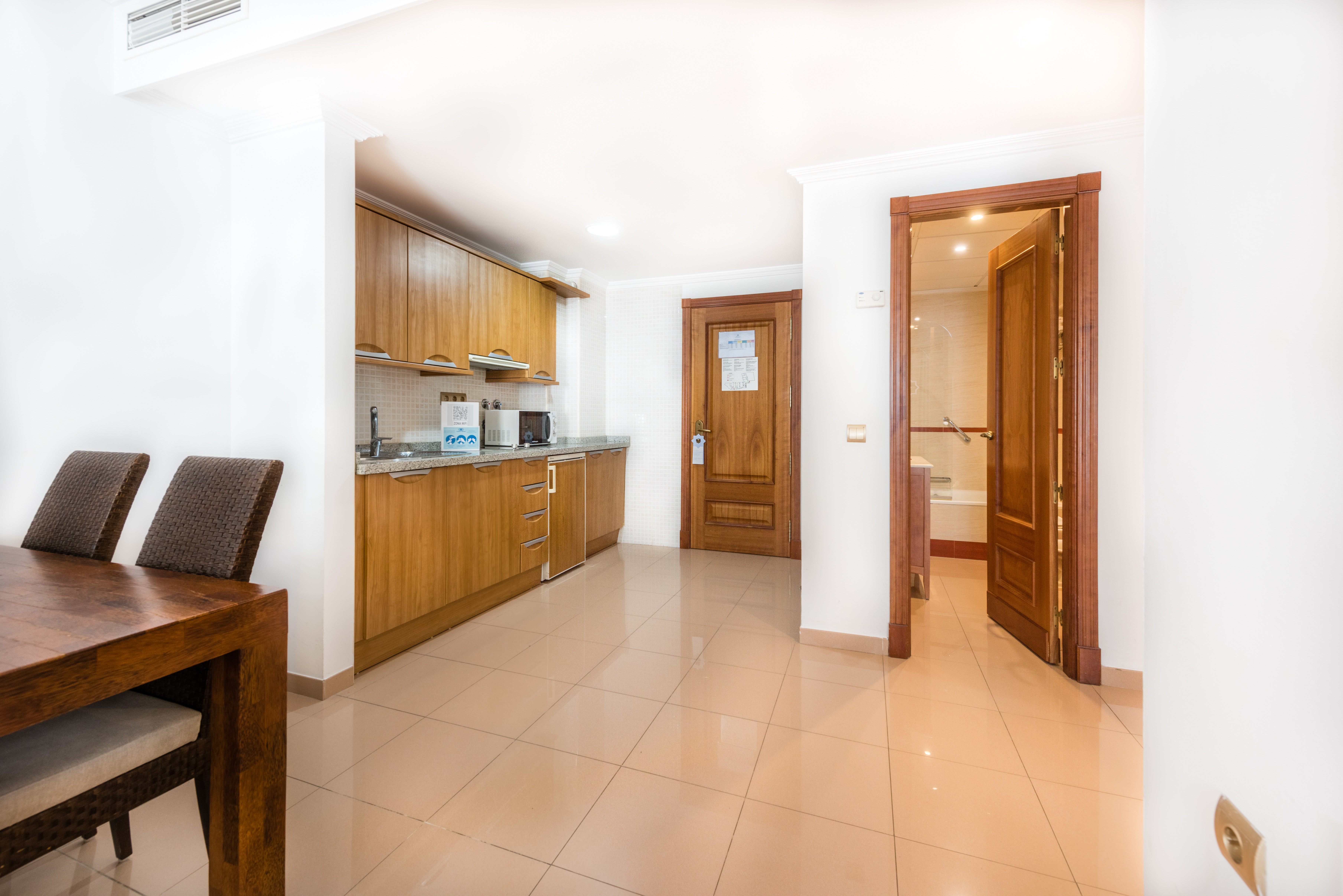 Apartment Capacity 4