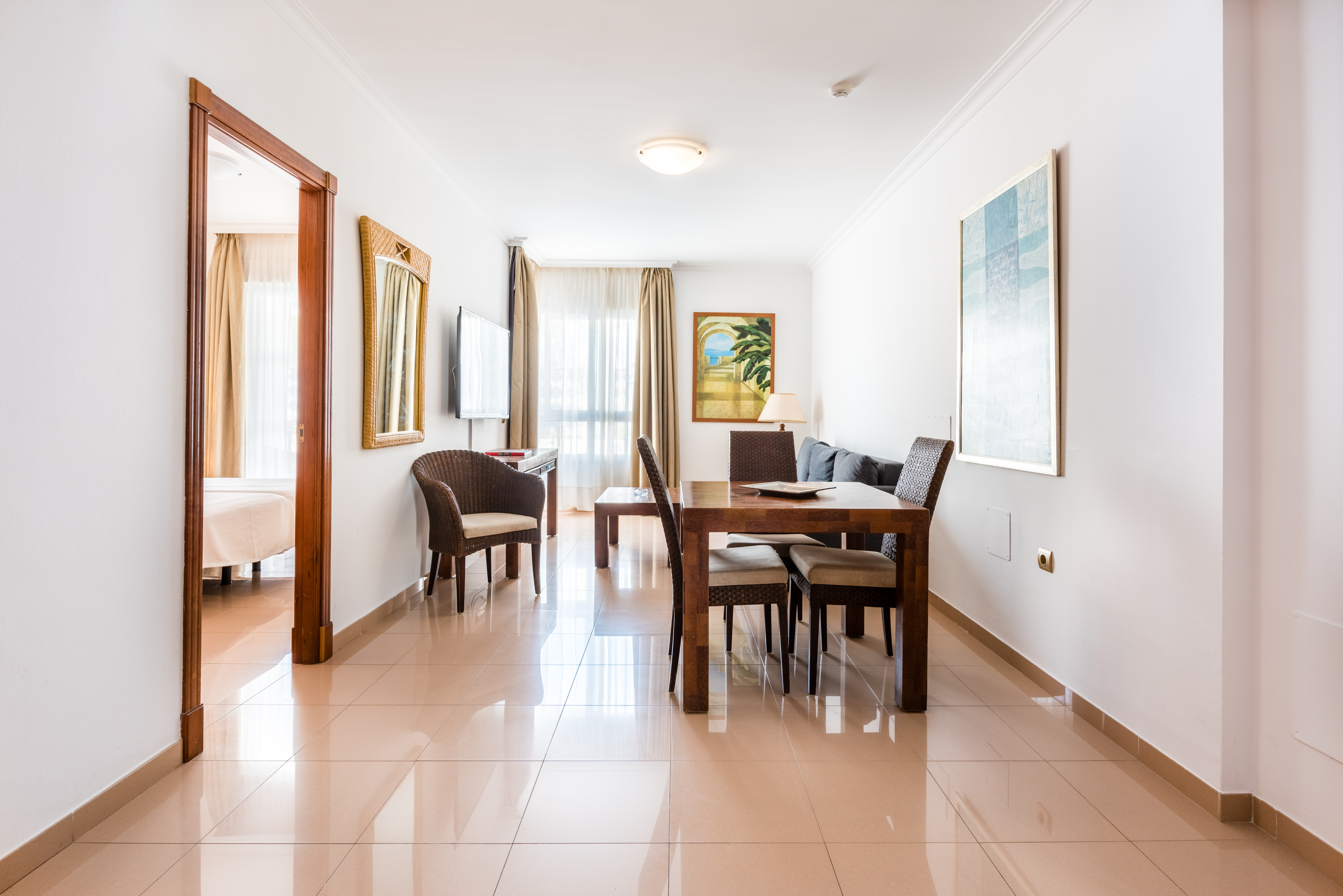 Apartment Capacity 4