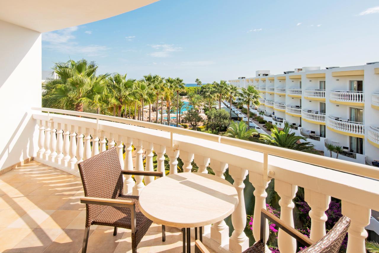 Family Room Side Sea View