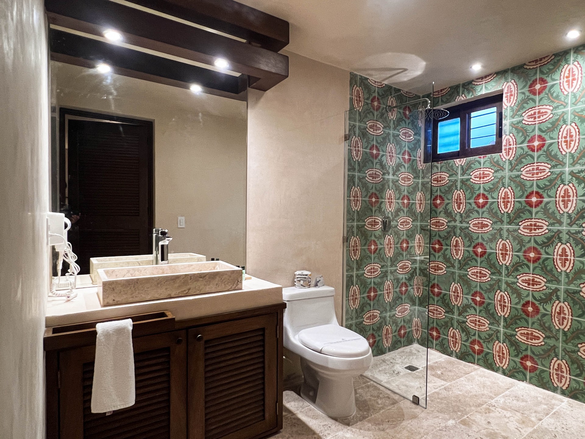 Family Room Three Beds