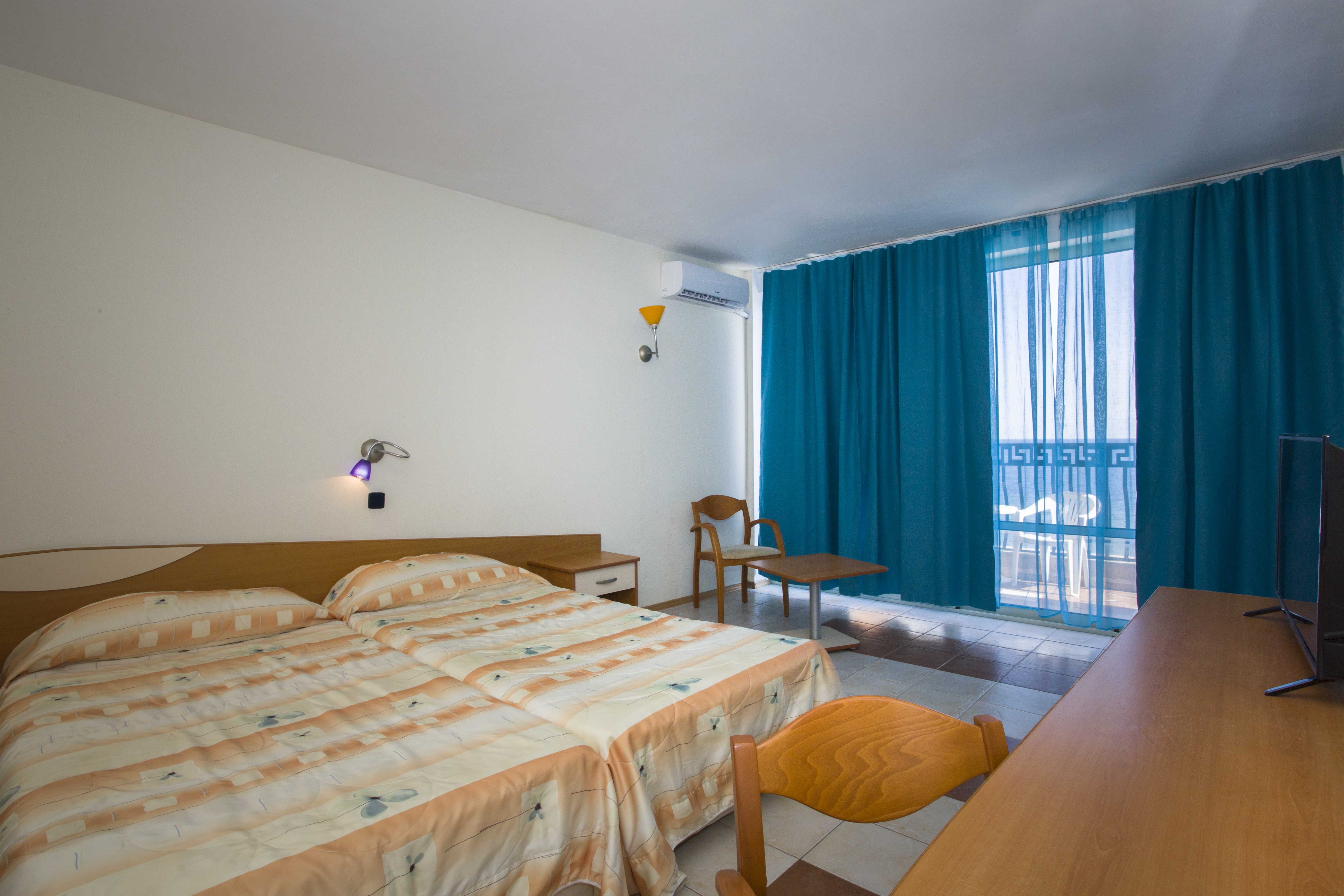 Double Single Sea View