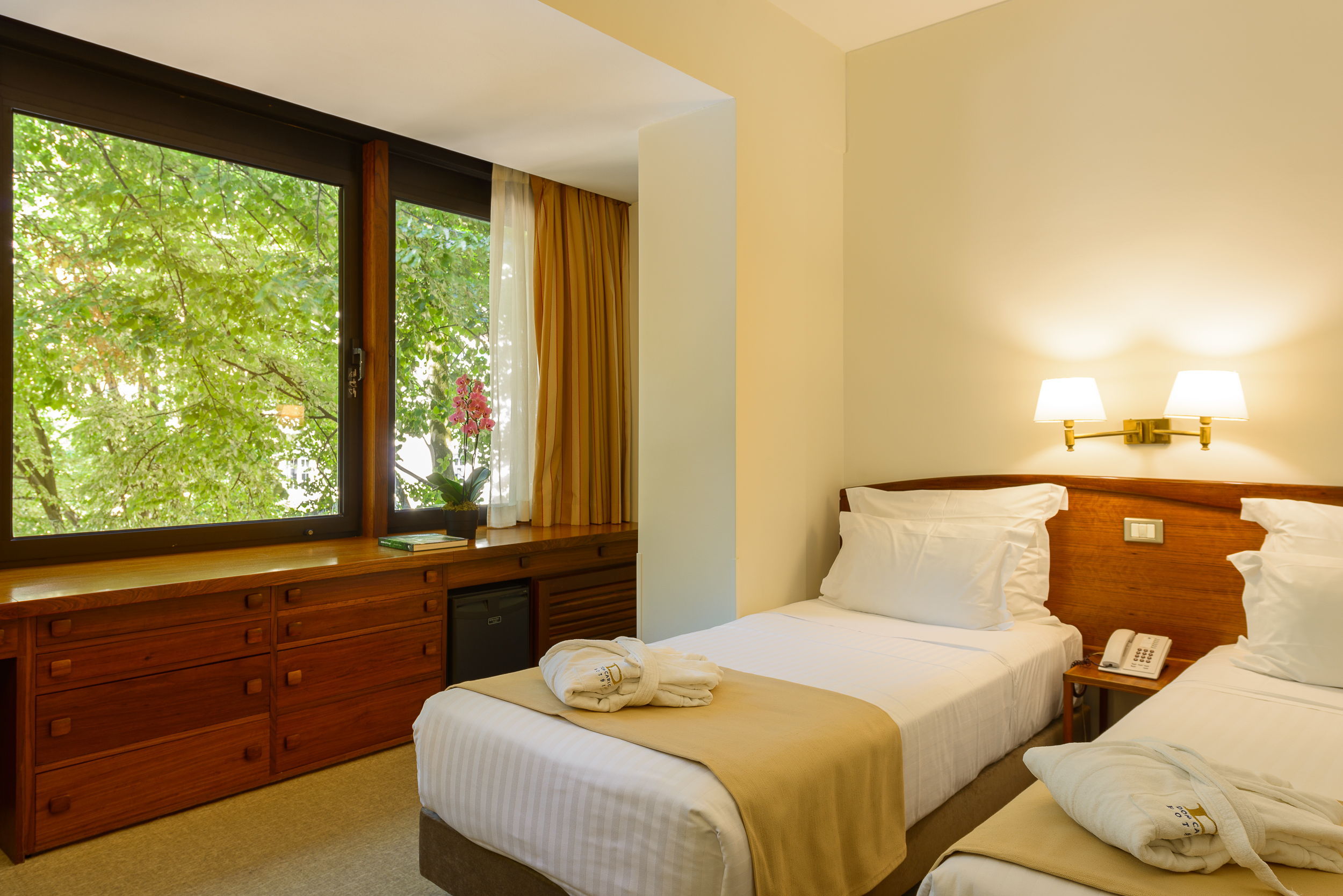 Double or Twin Standard