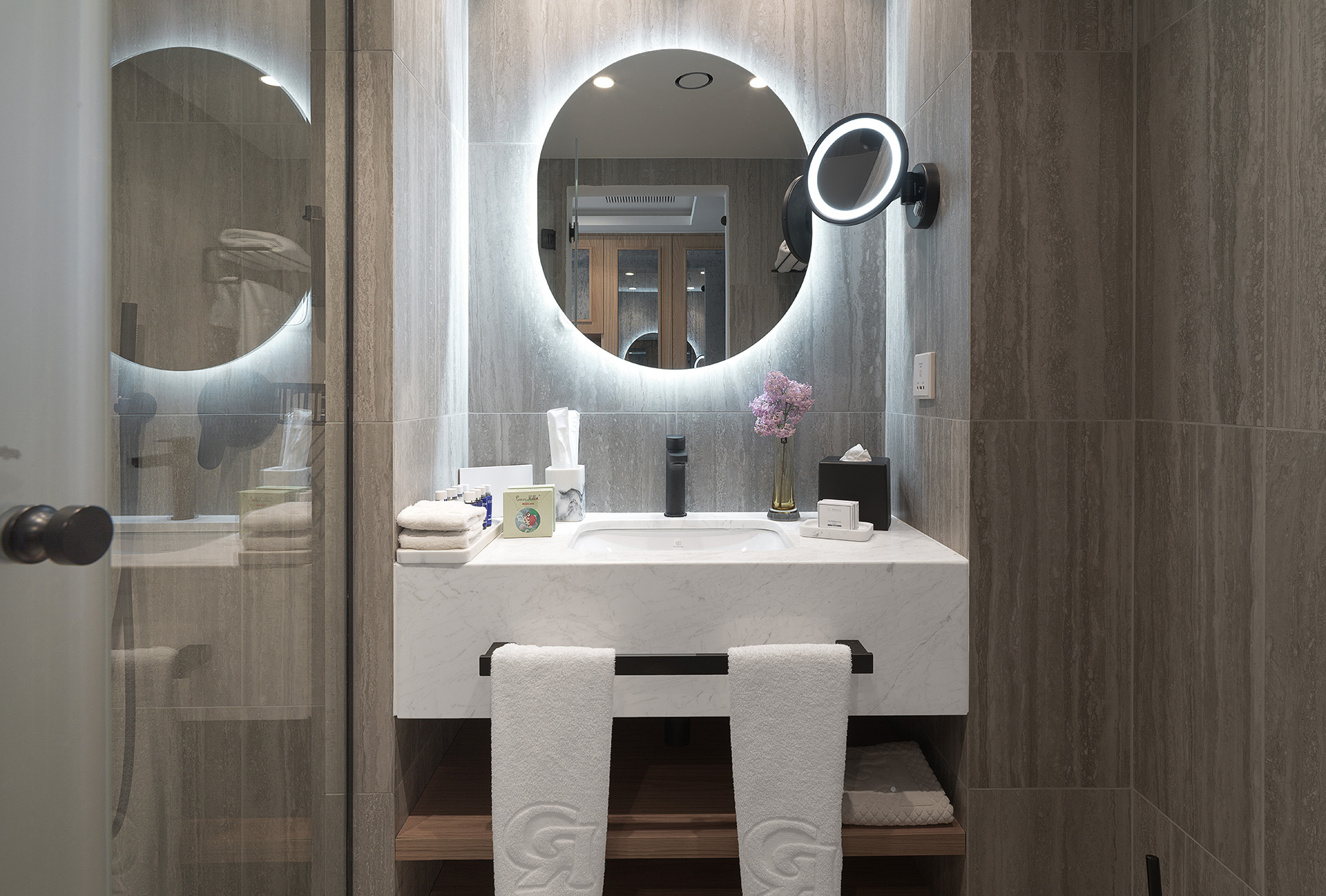 Family Room Deluxe Garden View