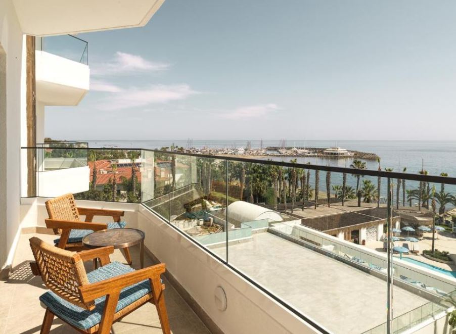 Double or Twin Superior Sea View