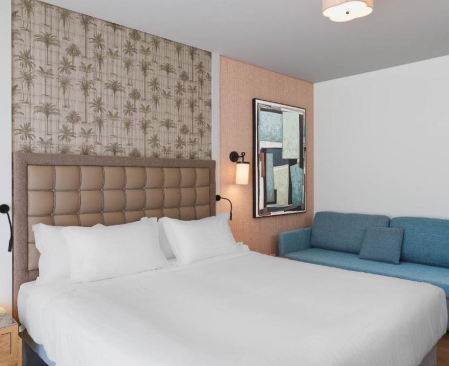 Double or Twin Standard