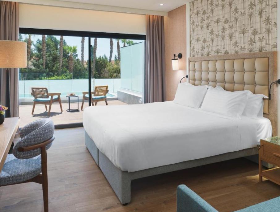 Double or Twin Standard