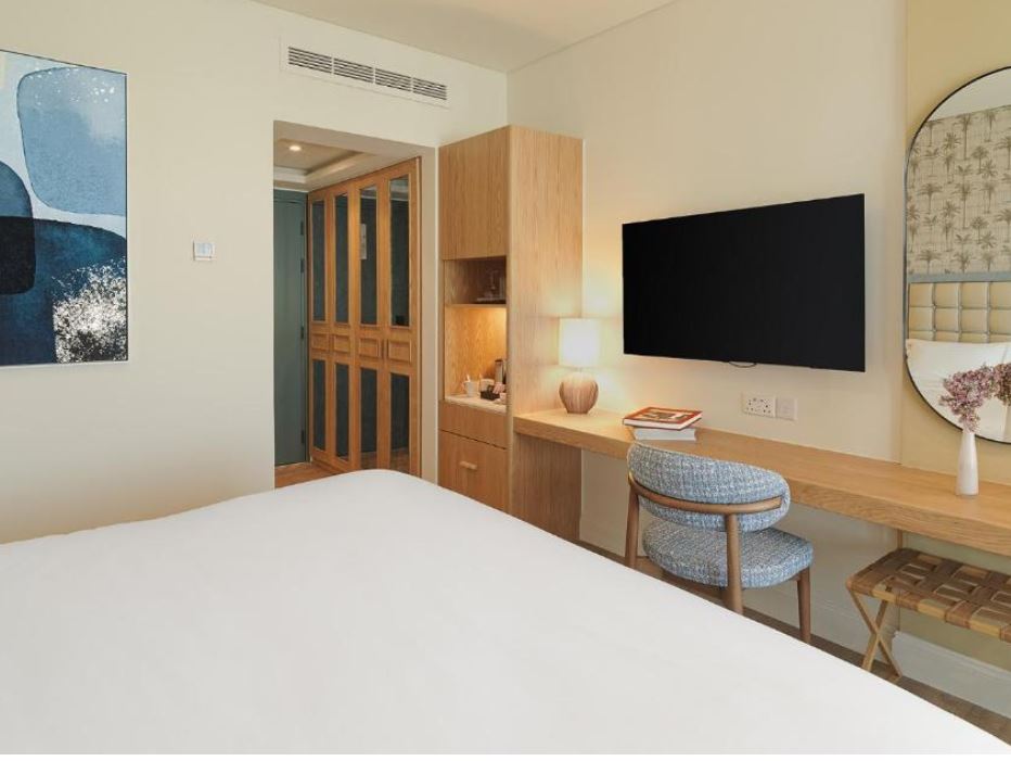 Double or Twin Deluxe Sea View