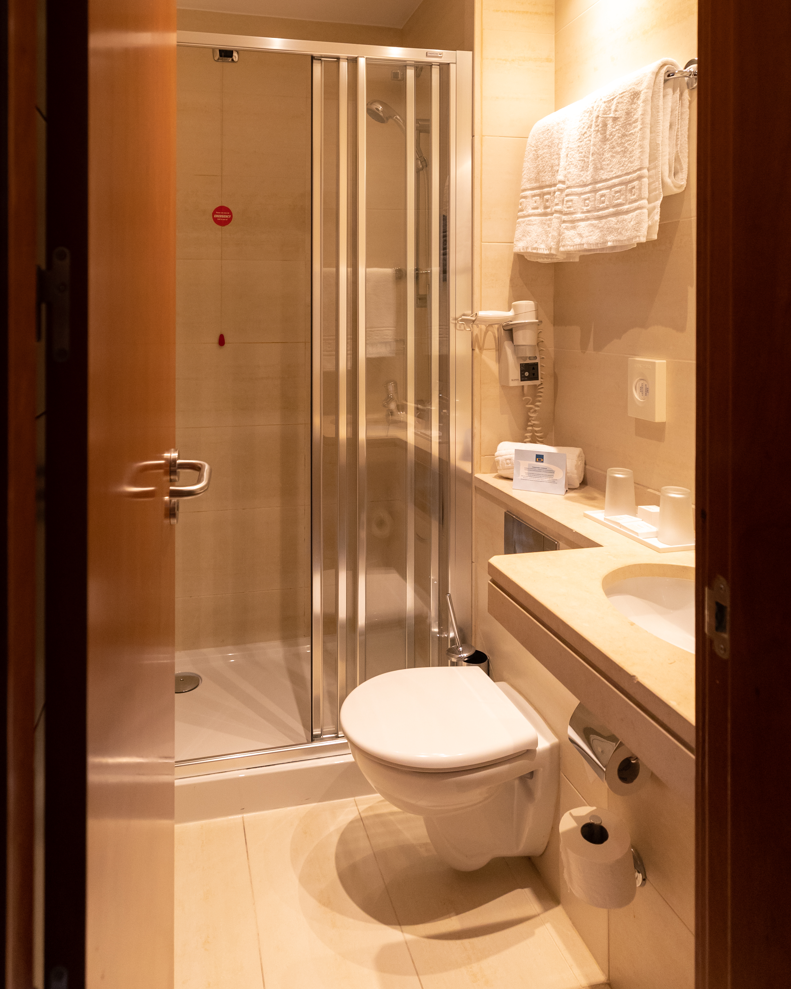 Double or Twin Standard