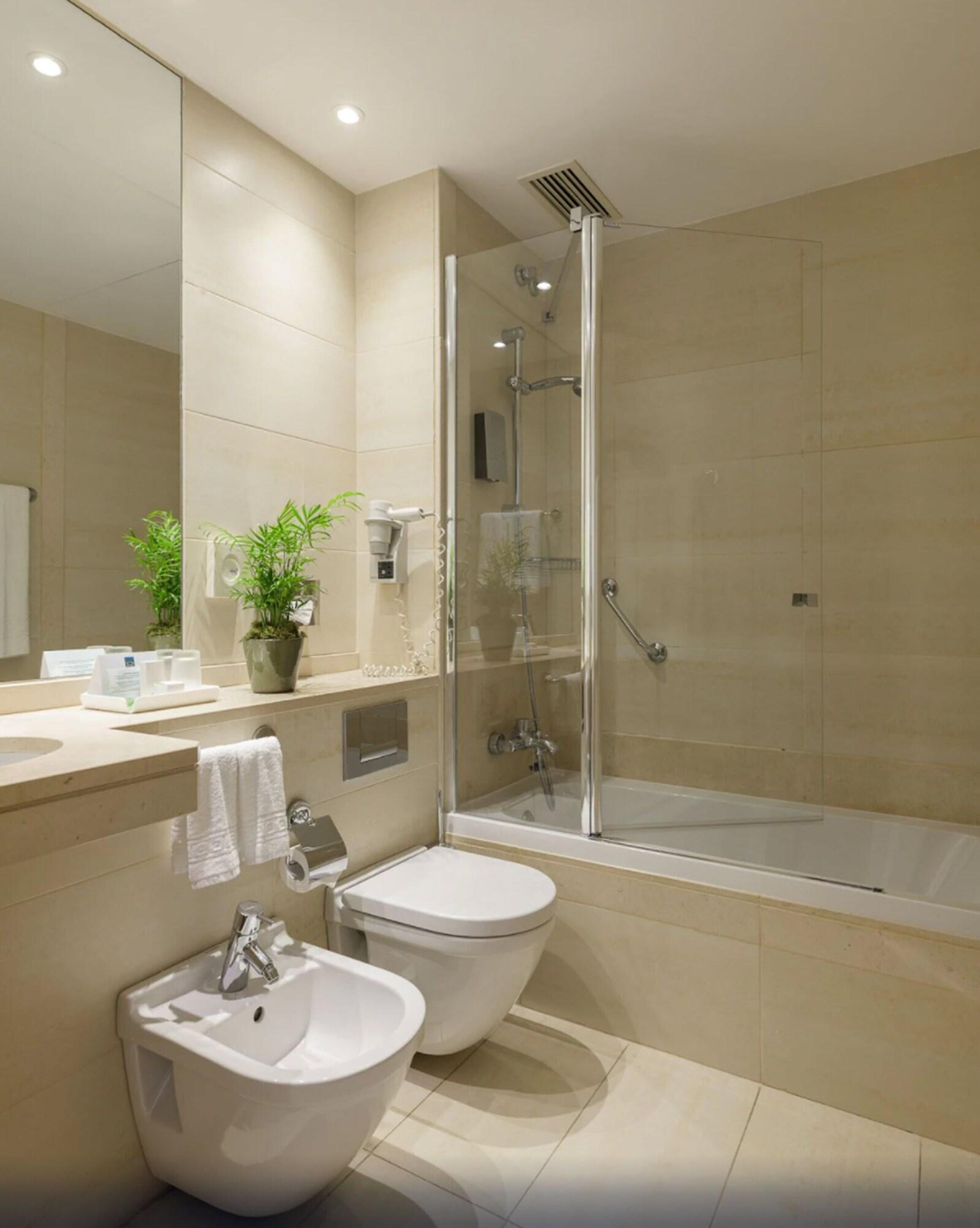 Double or Twin Deluxe