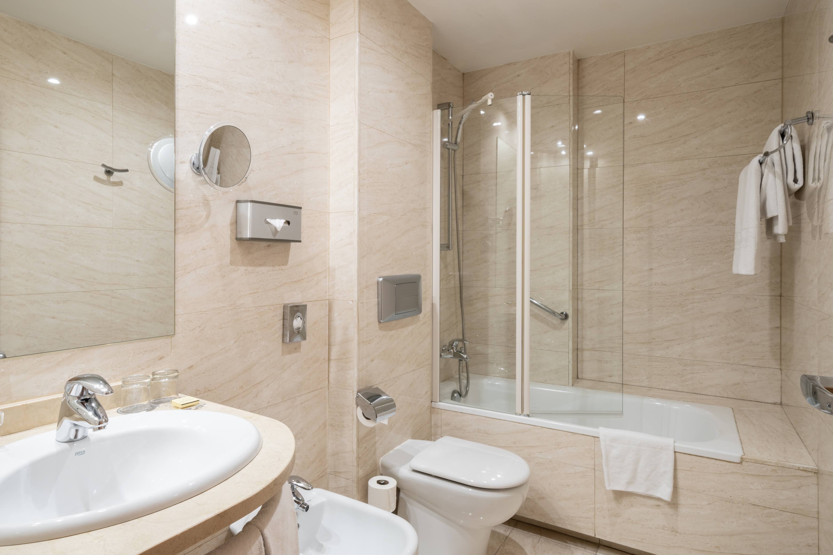 Double or Twin Standard