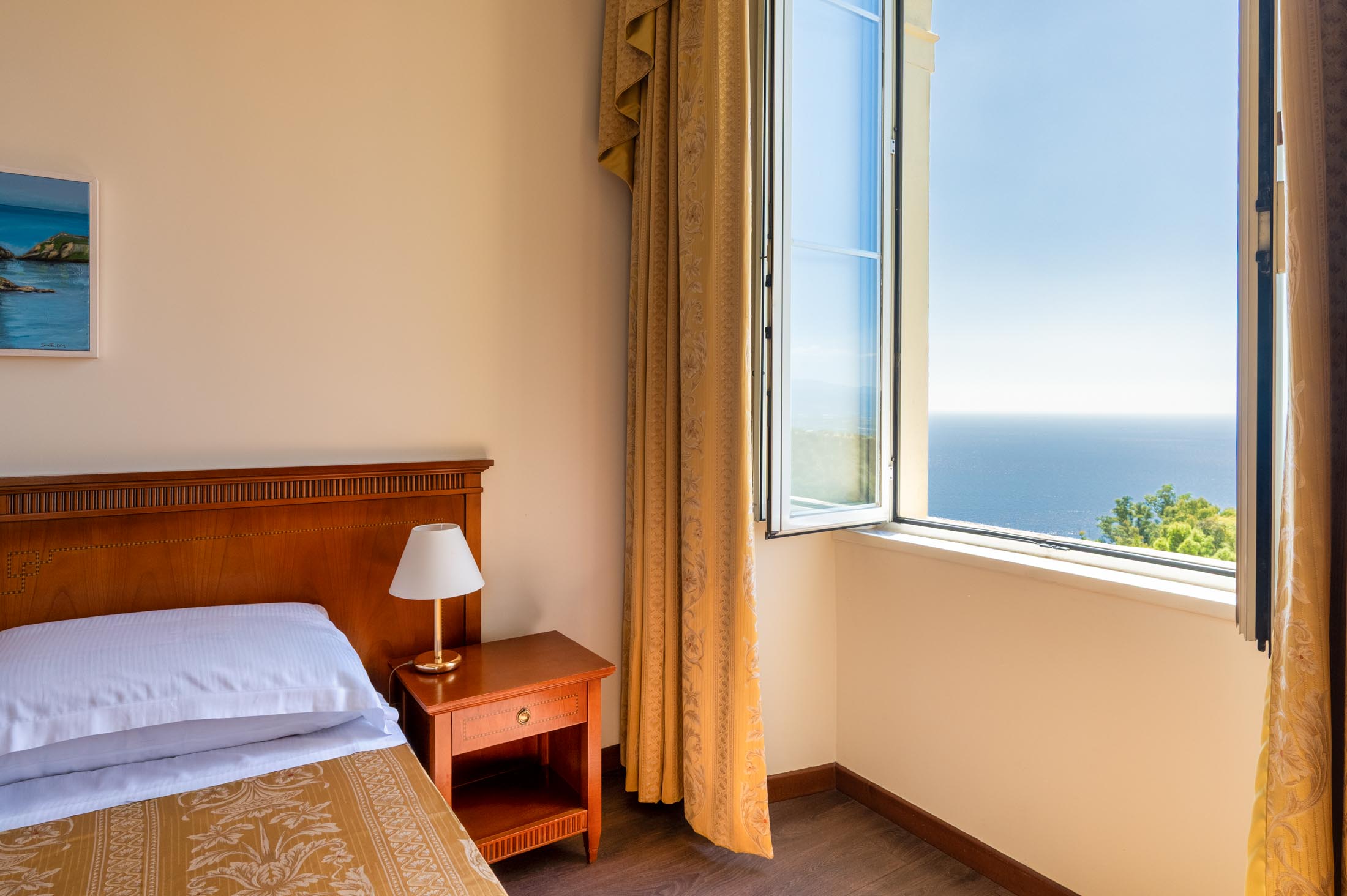 Double Single Luxury Sea View